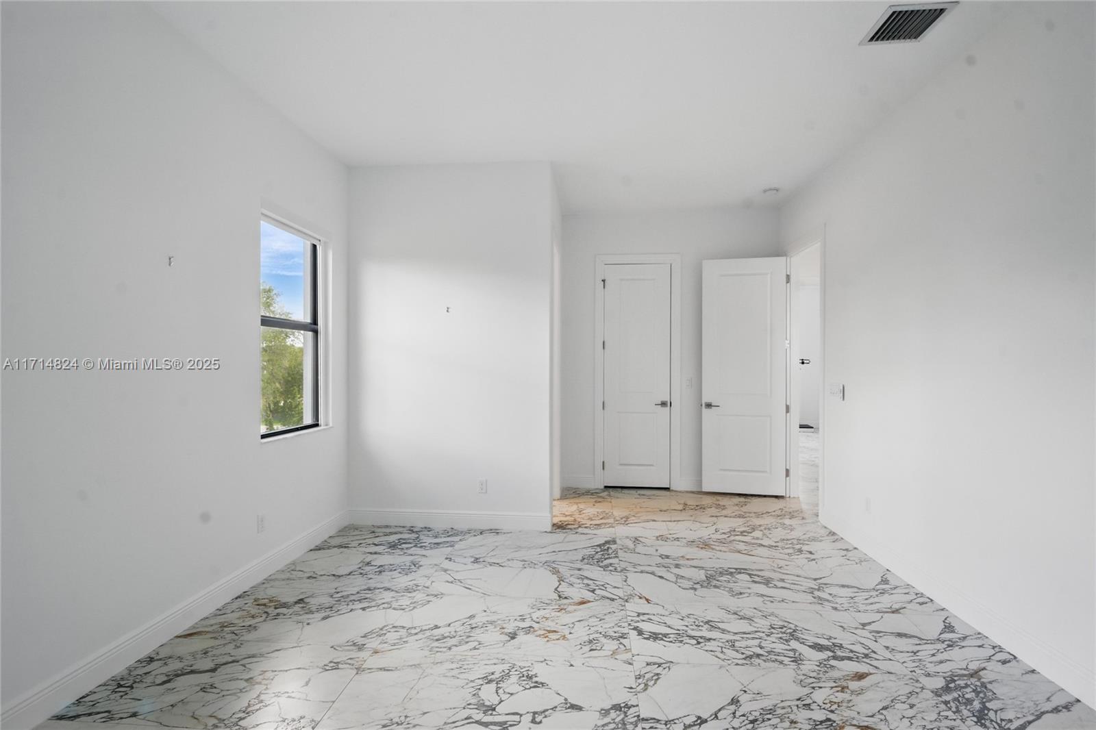 CLINGANS COVE - Residential