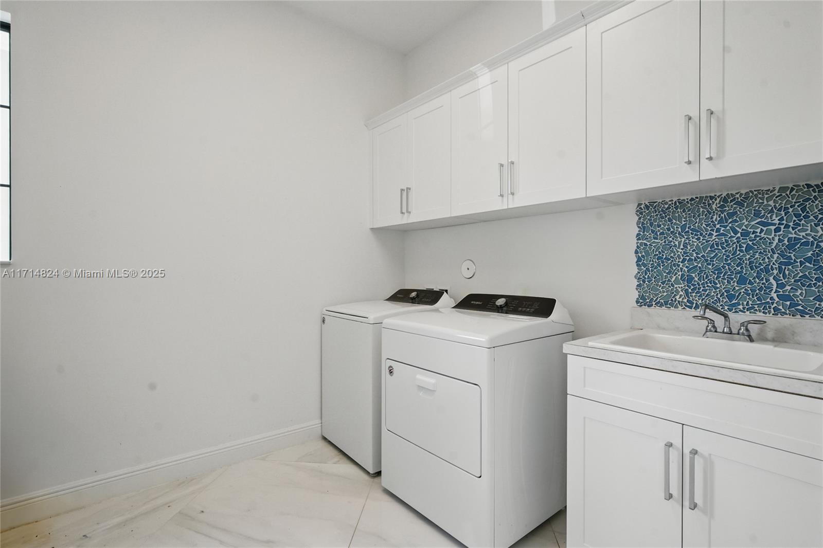 CLINGANS COVE - Residential