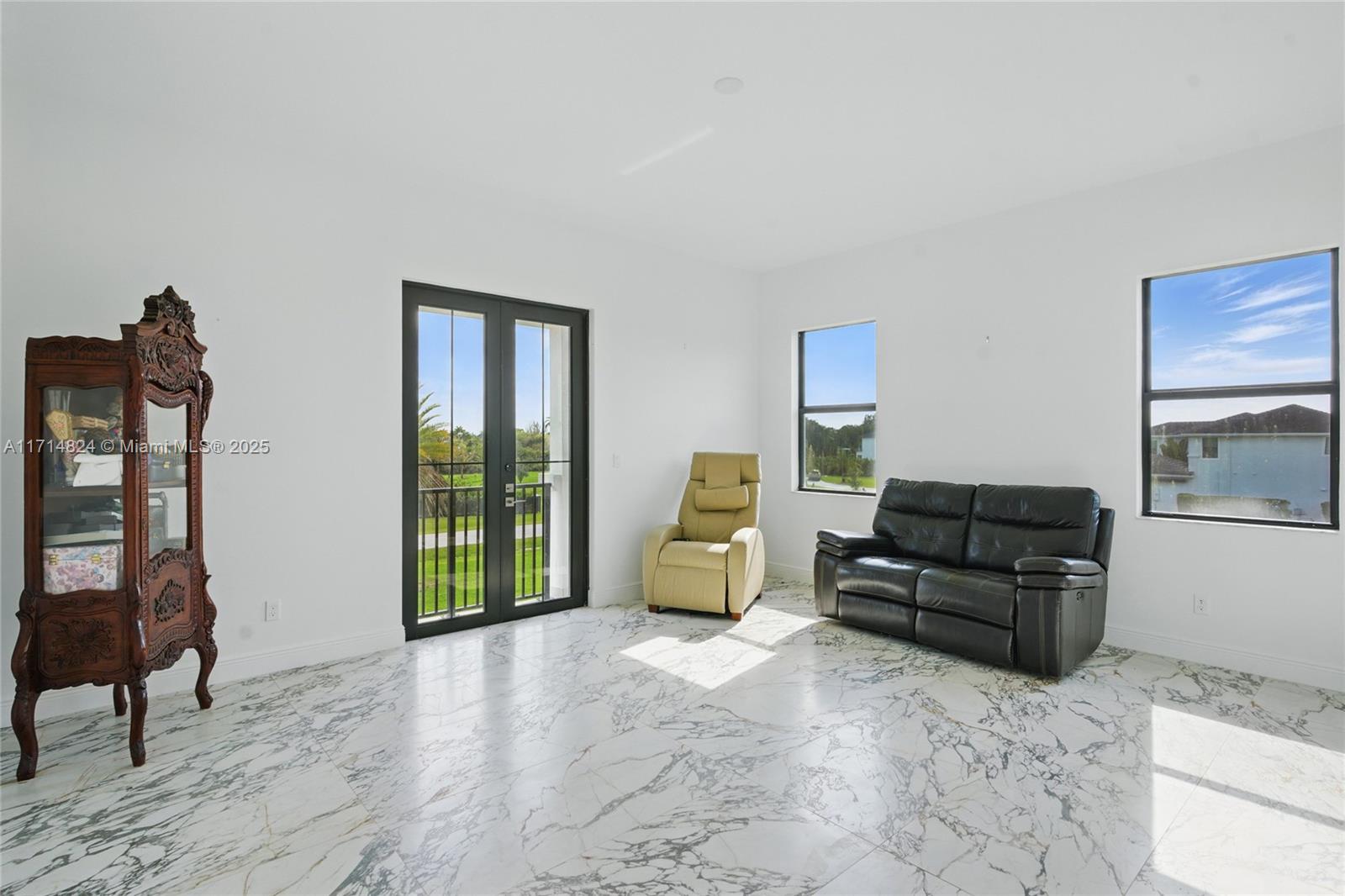 CLINGANS COVE - Residential