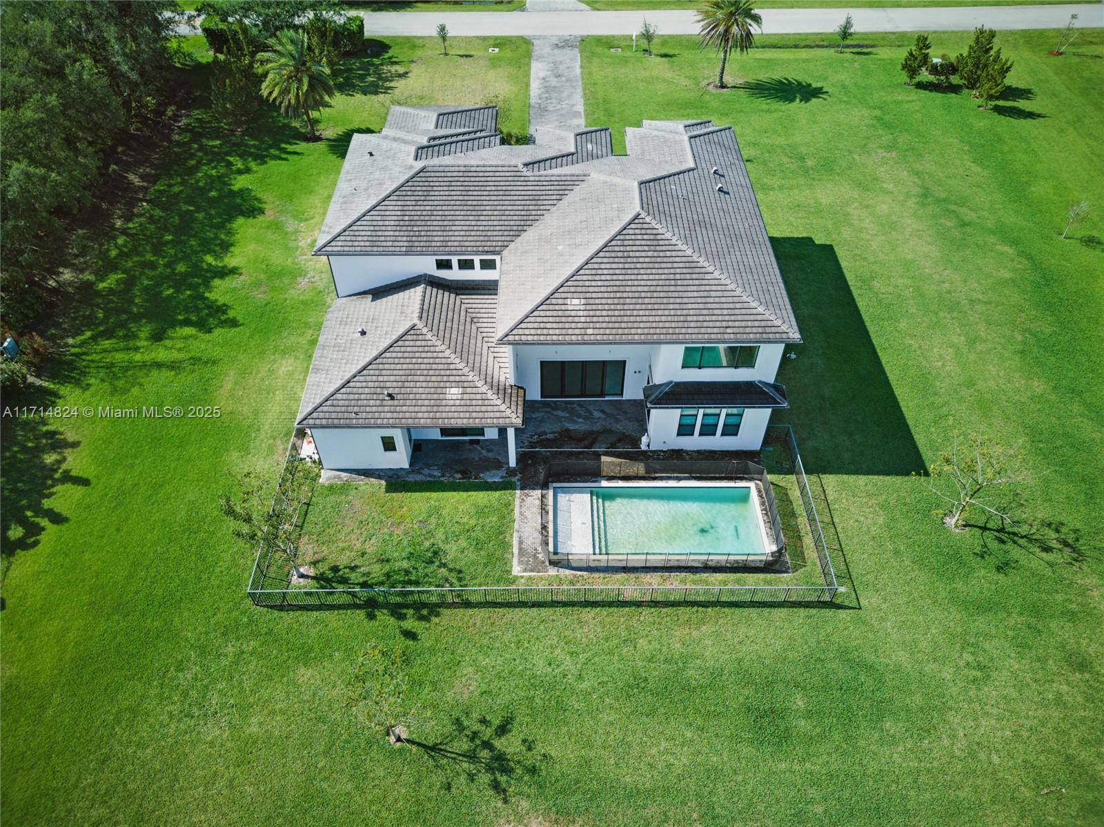 CLINGANS COVE - Residential