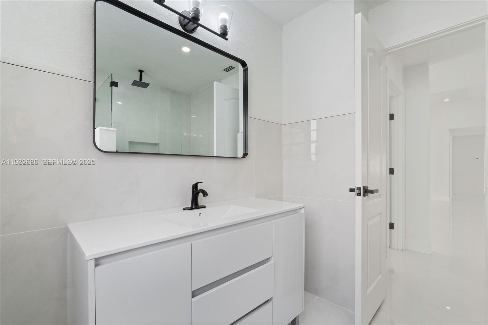 BOULEVARD WEST - Residential