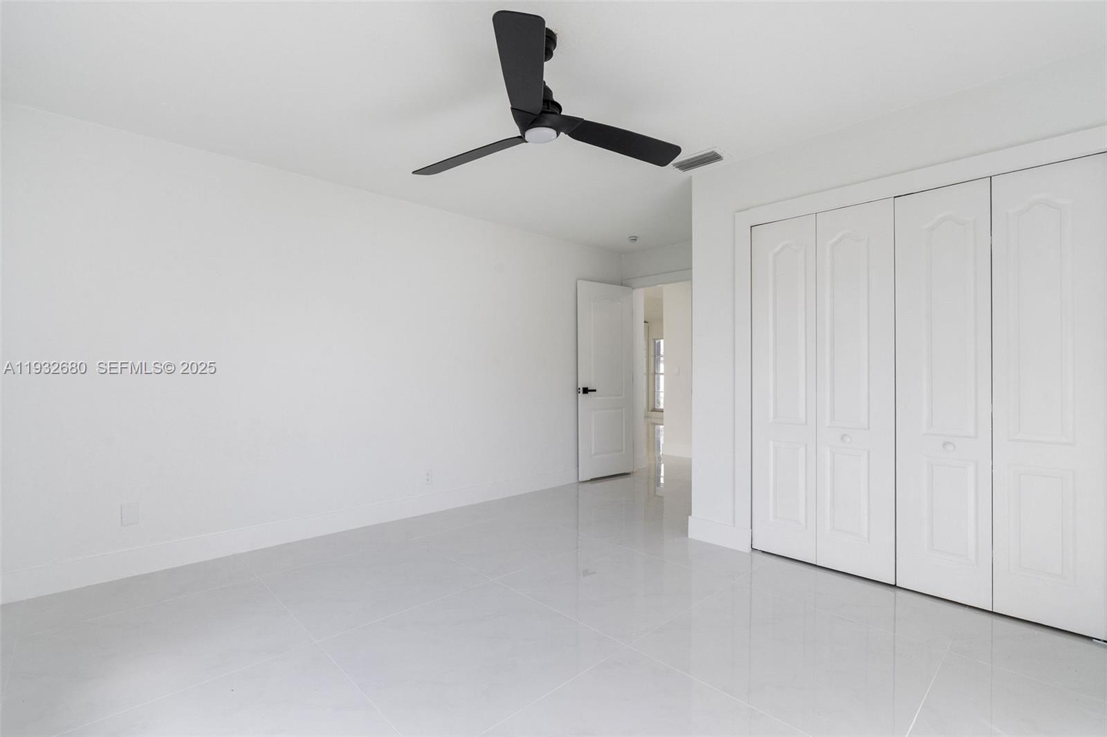 BOULEVARD WEST - Residential