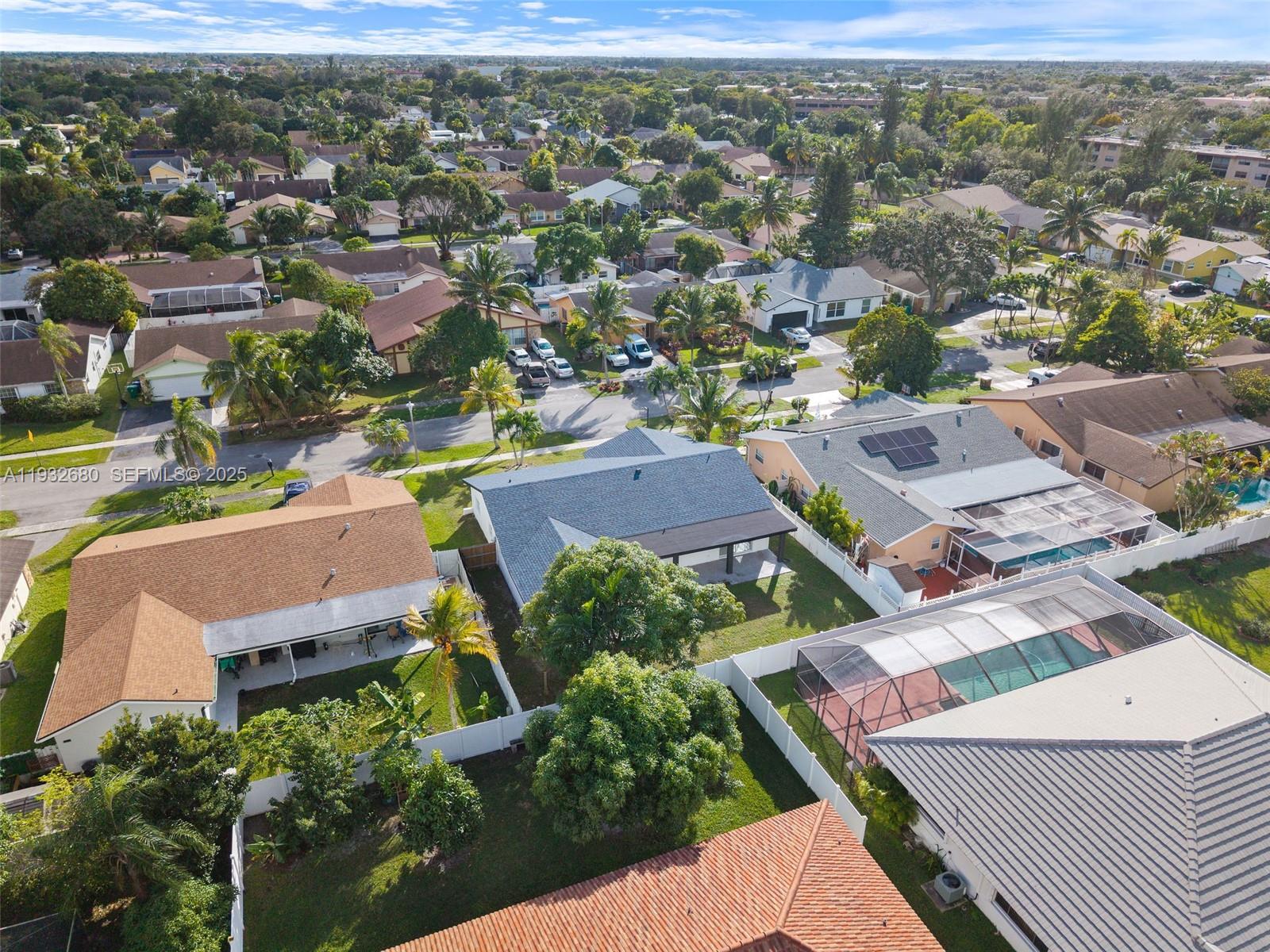 BOULEVARD WEST - Residential