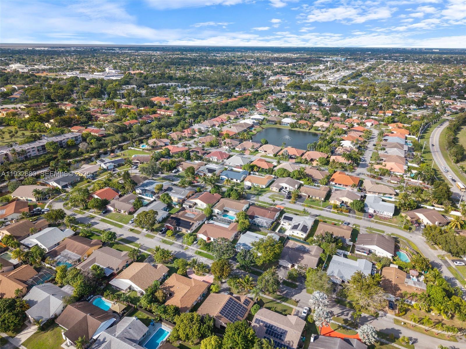 BOULEVARD WEST - Residential