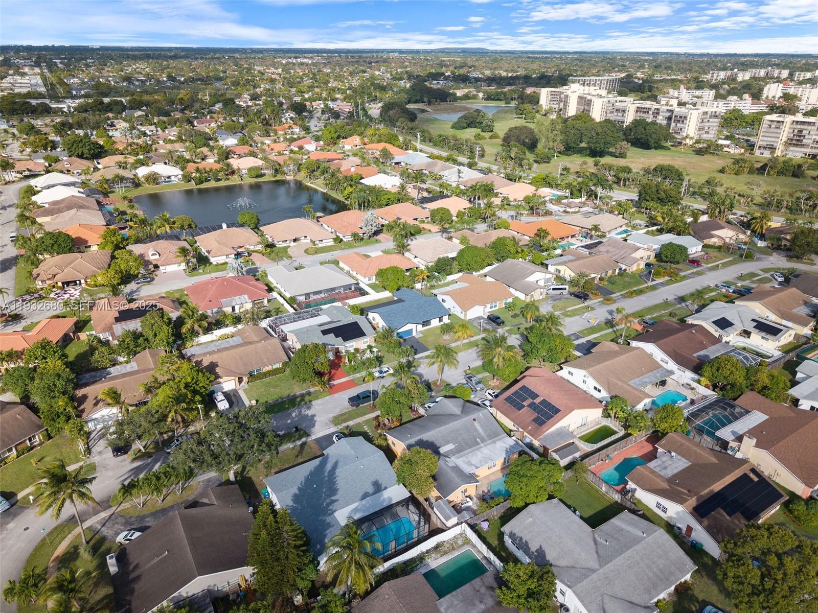 BOULEVARD WEST - Residential