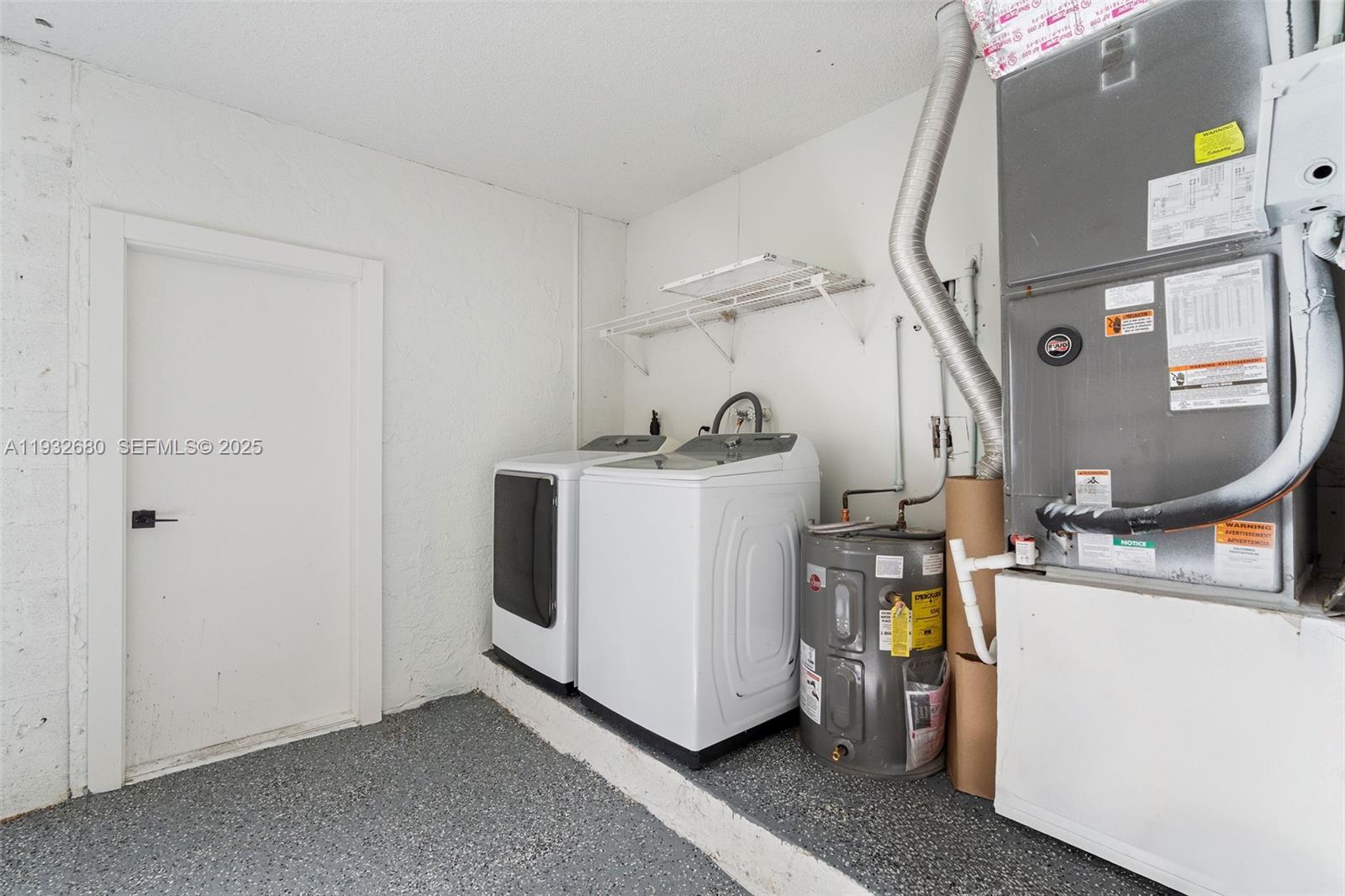 BOULEVARD WEST - Residential