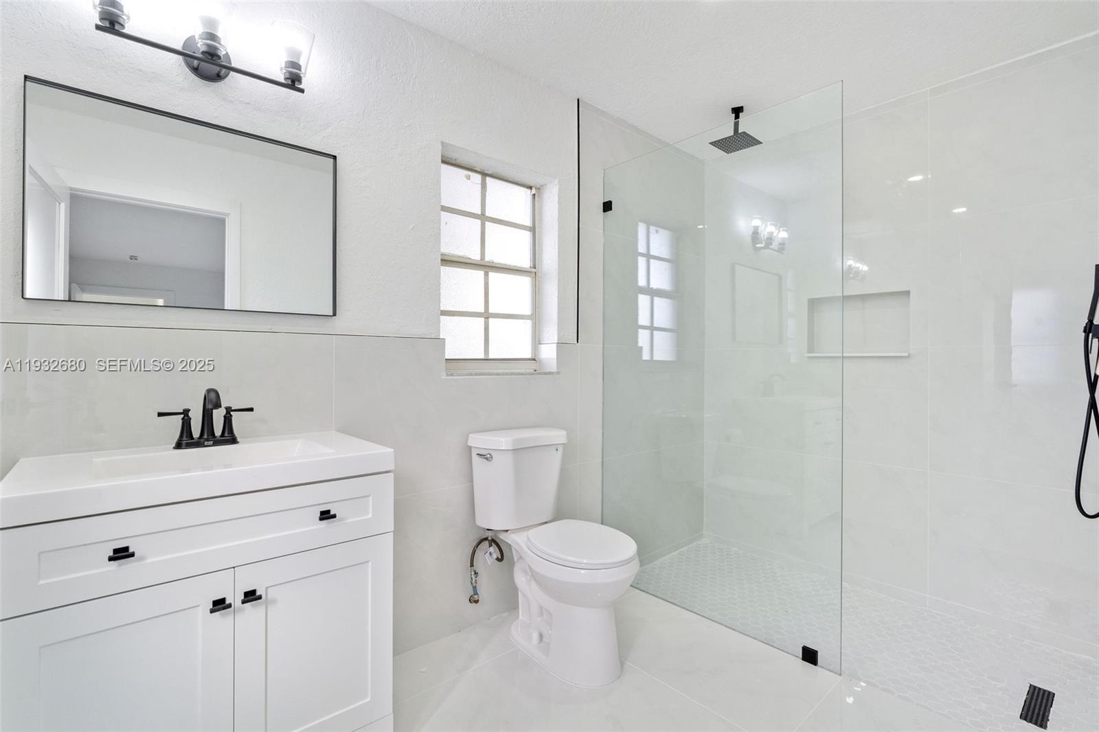 BOULEVARD WEST - Residential