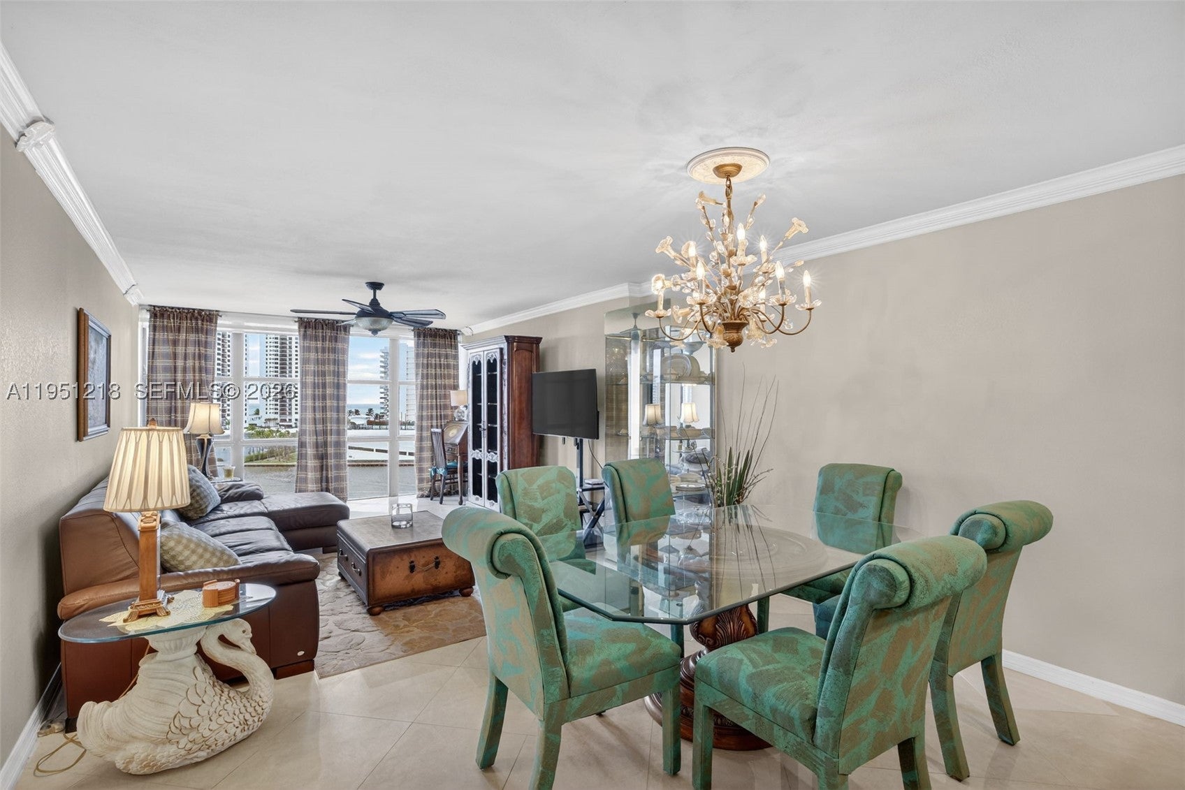1000 Parkview Dr 806
