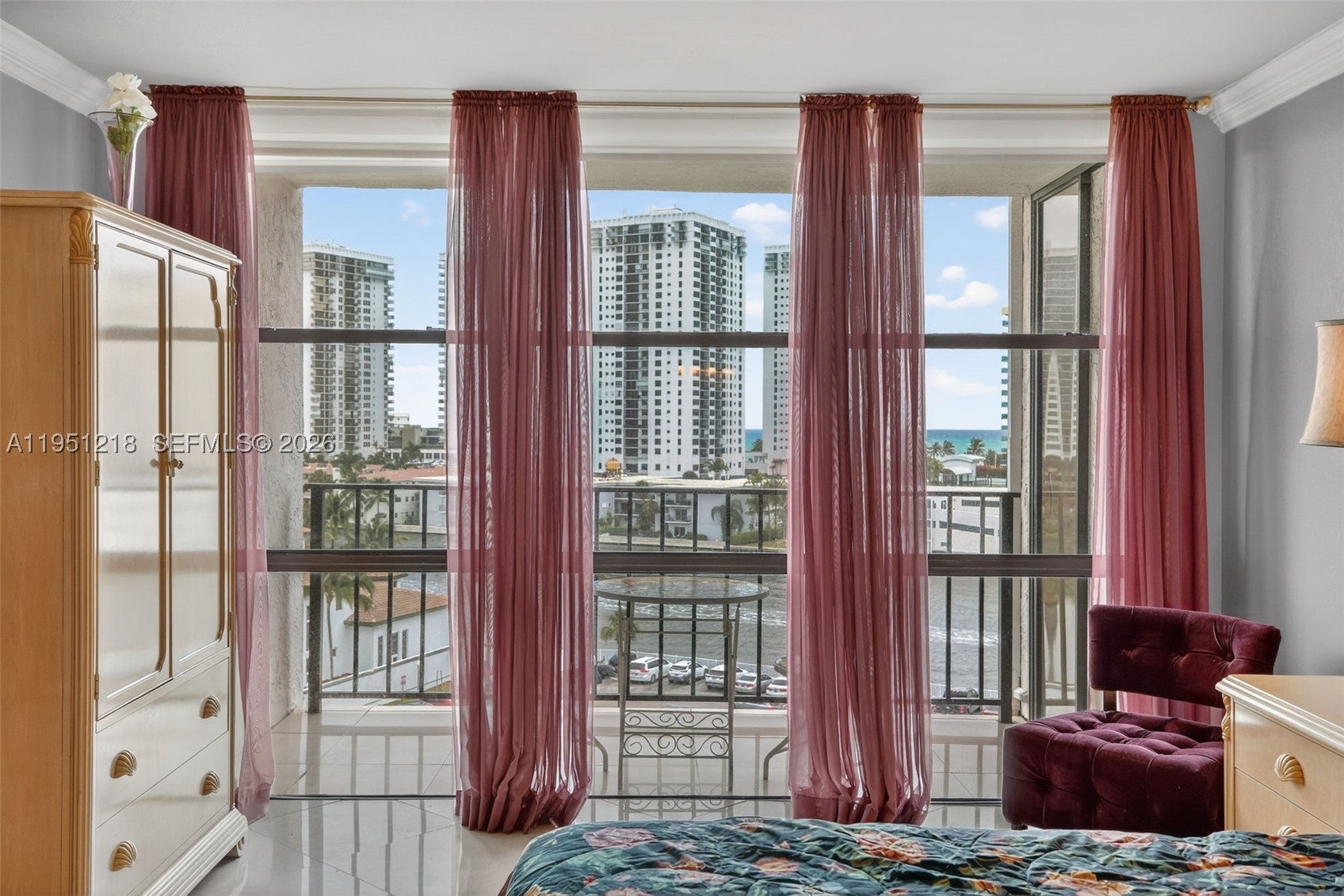 1000 Parkview Dr 806, Hallandale Beach FL 33009