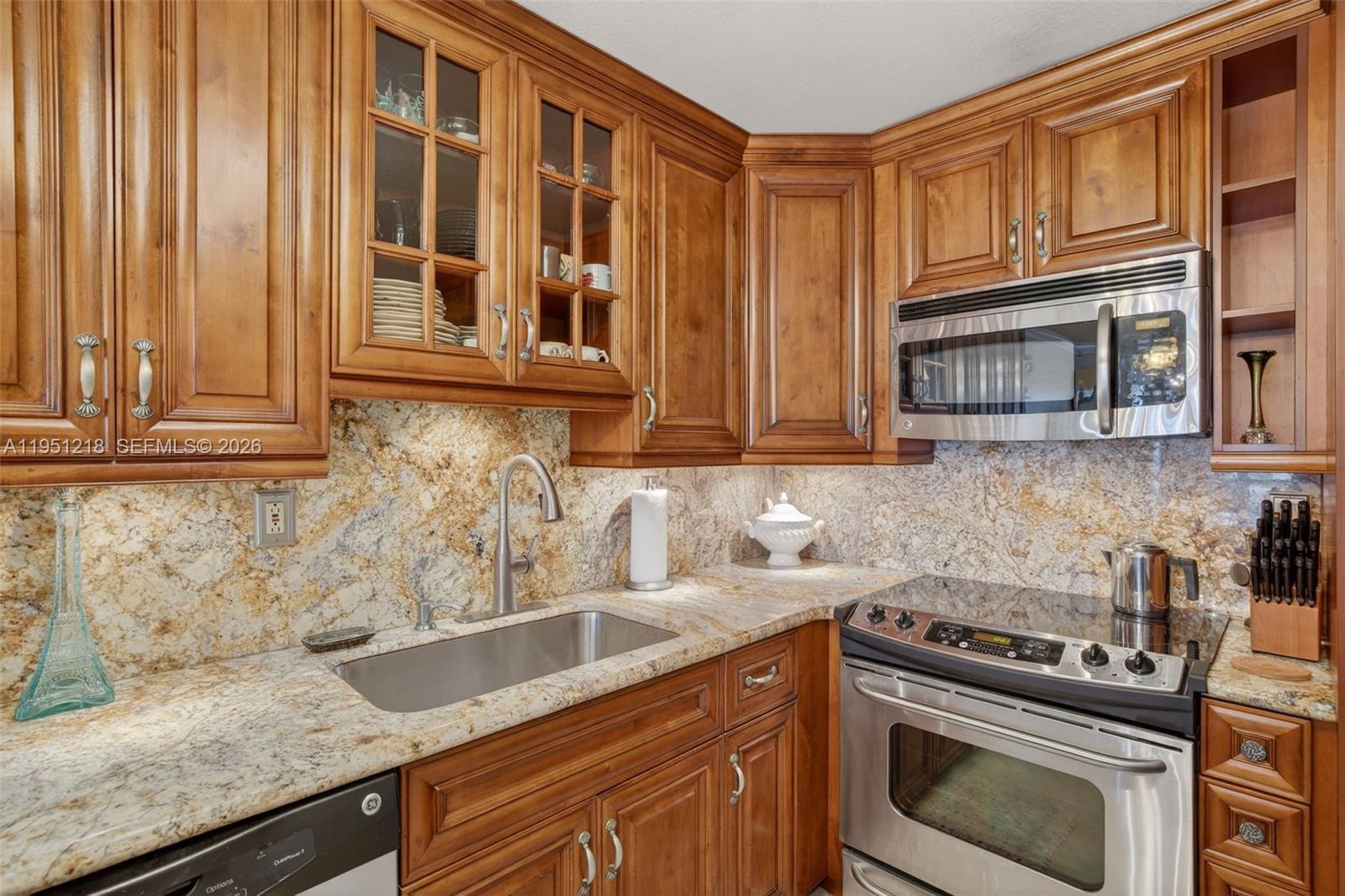 OCEANVIEW PARK CONDO - Residential