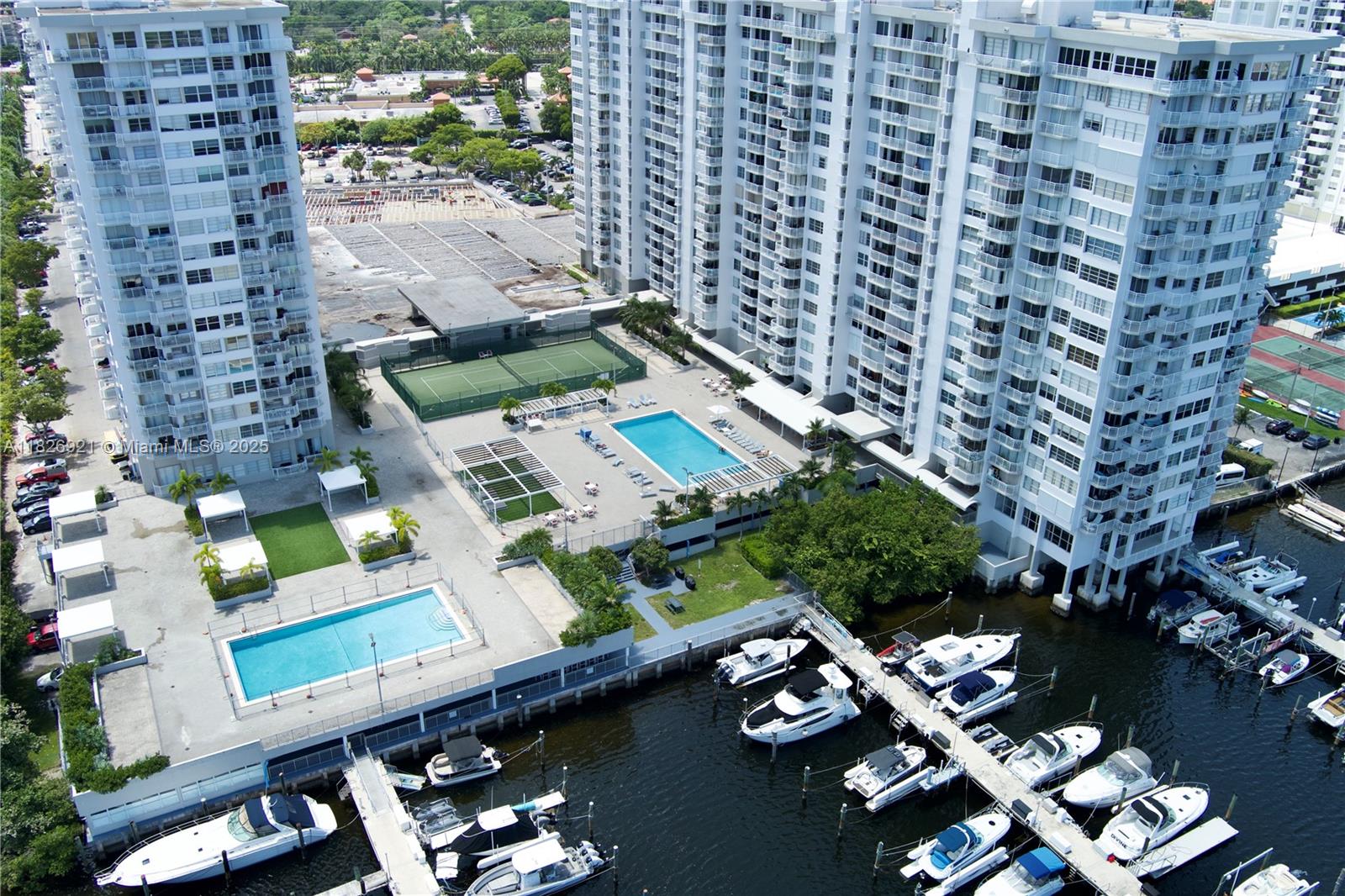 DEL PRADO MARINA - Residential