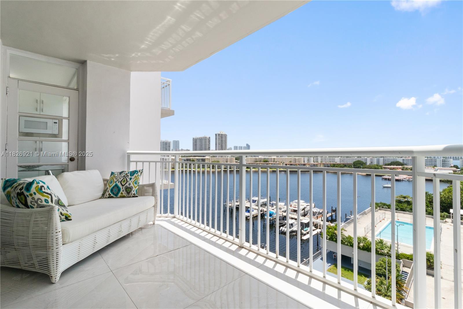 DEL PRADO MARINA - Residential