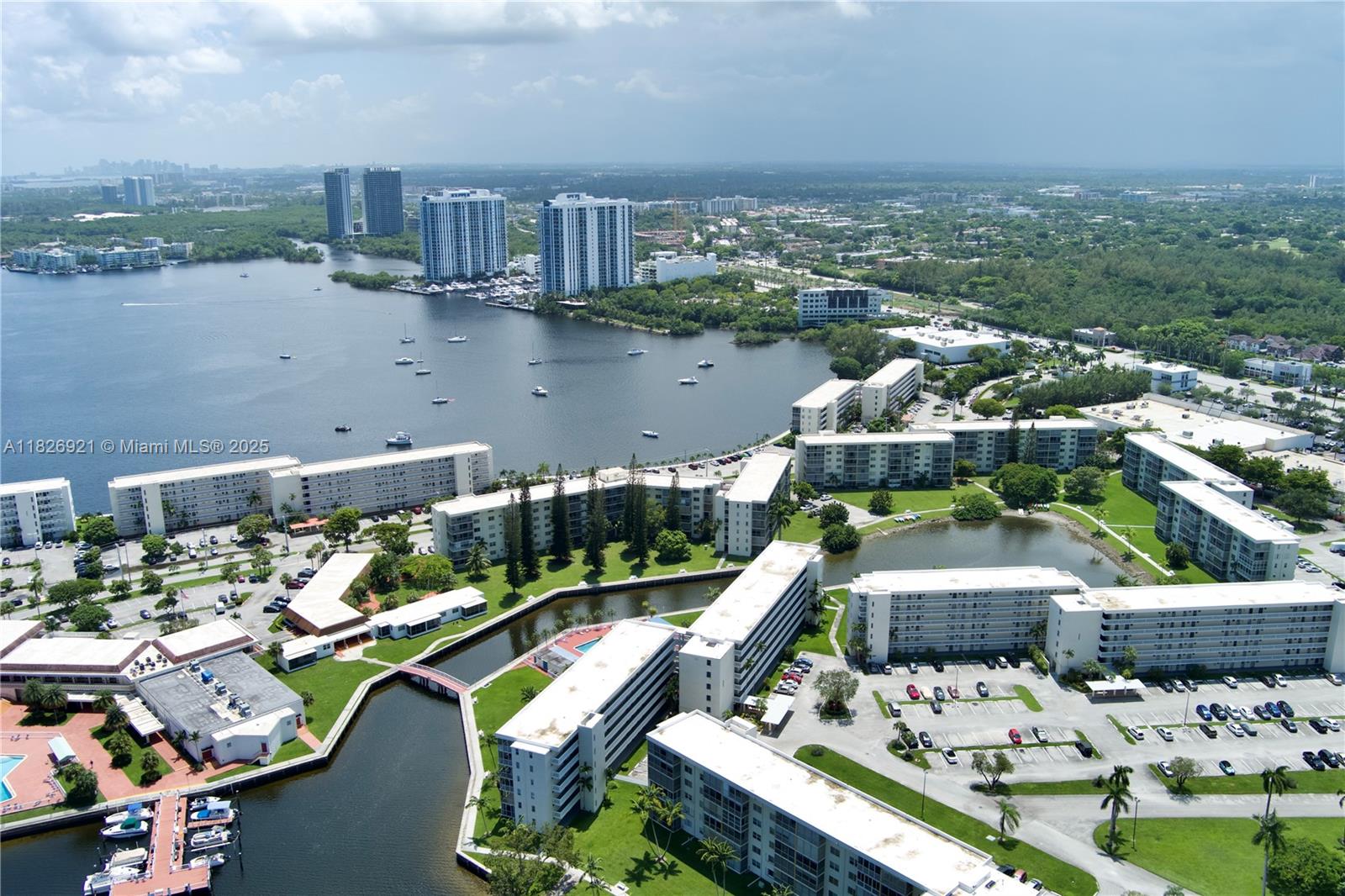 DEL PRADO MARINA - Residential