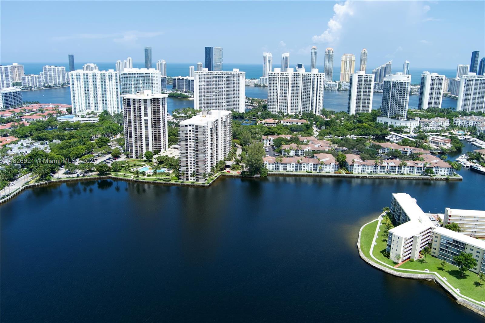 DEL PRADO MARINA - Residential