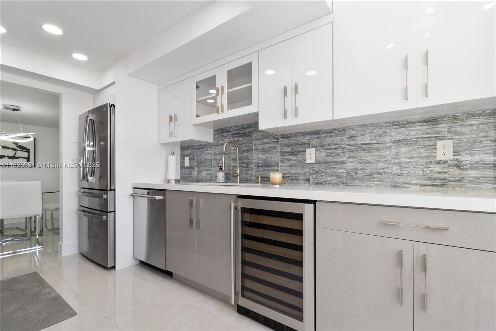 DEL PRADO MARINA - Residential