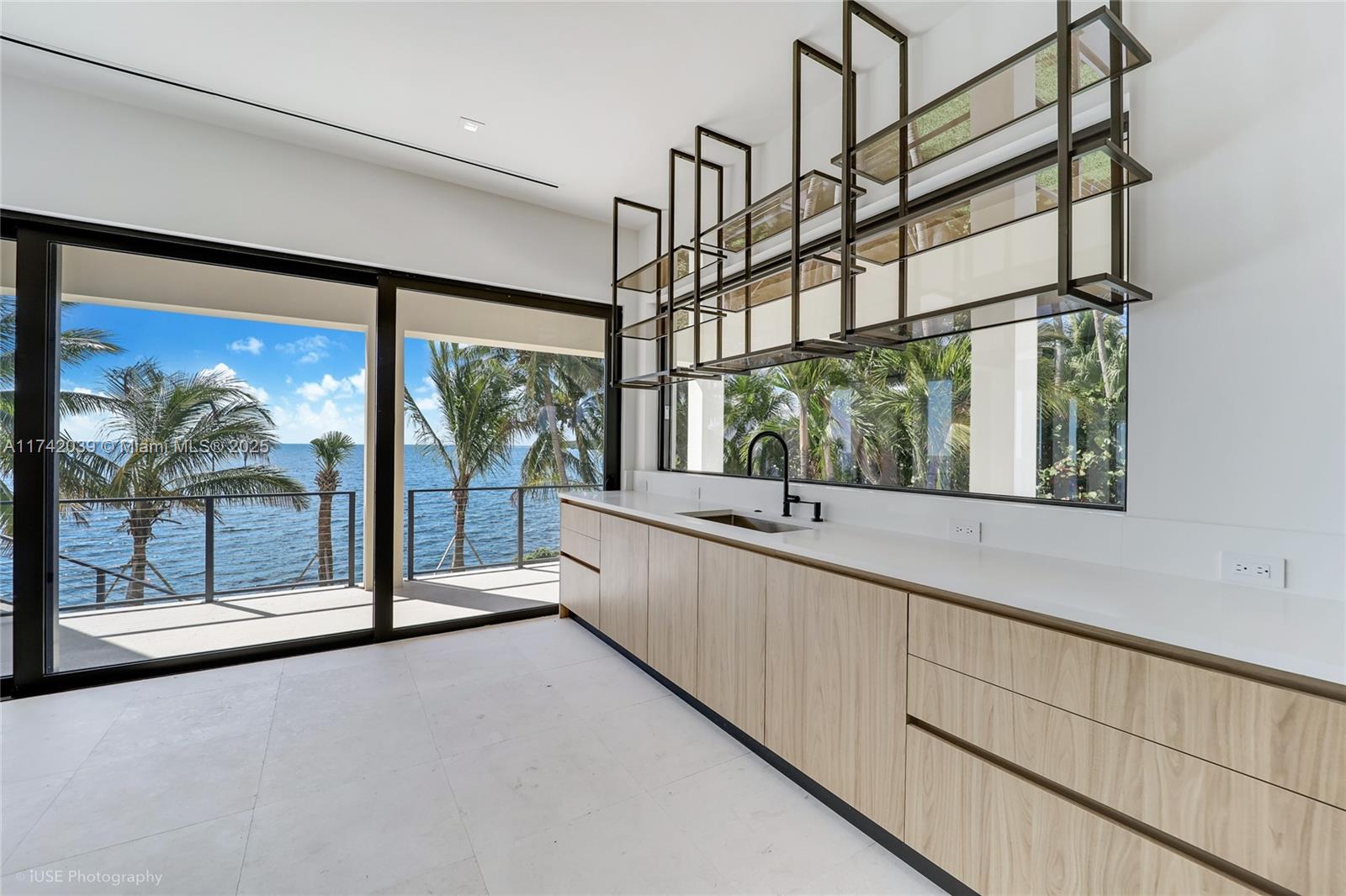 CORAL BAY SEC B - Residential