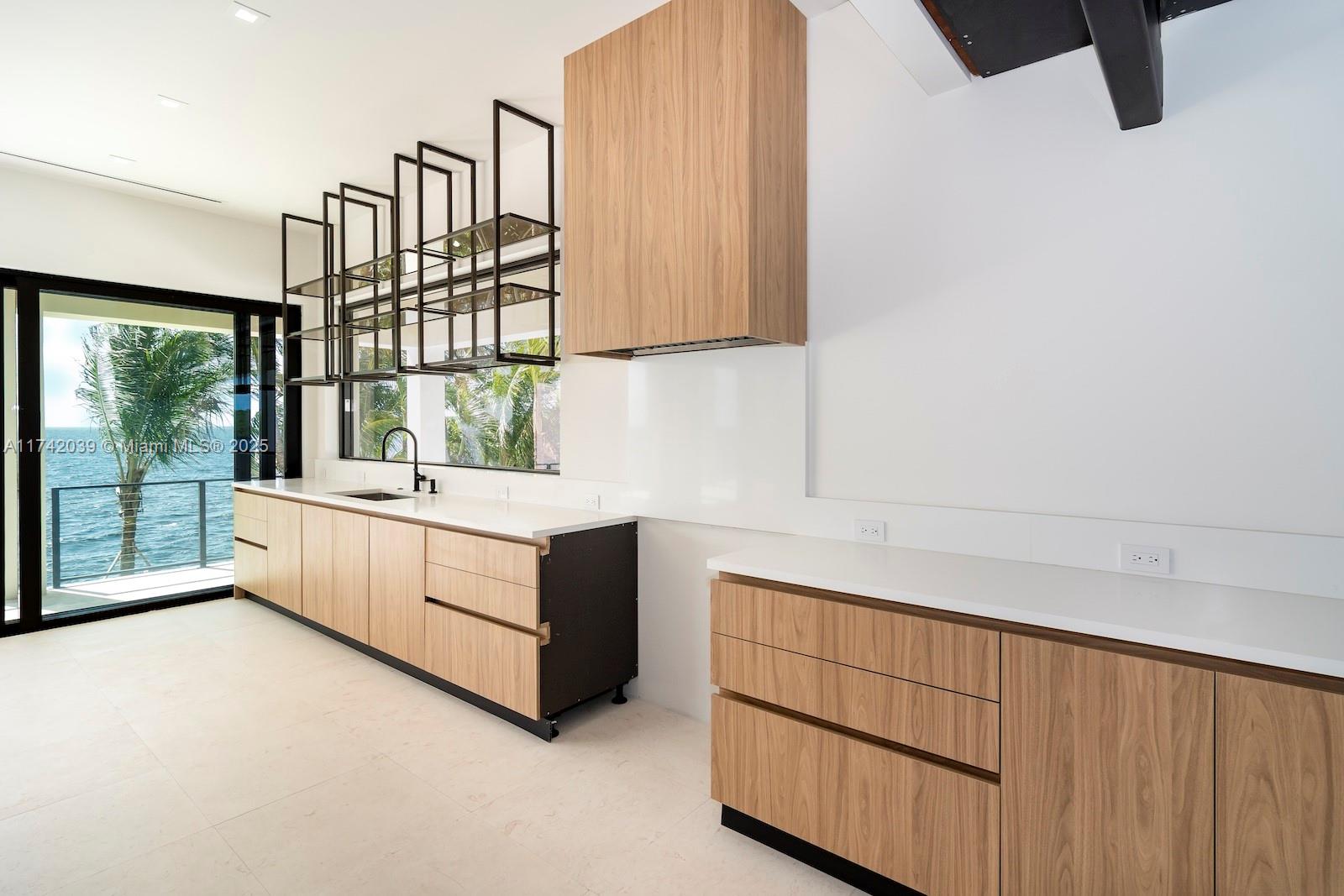 CORAL BAY SEC B - Residential