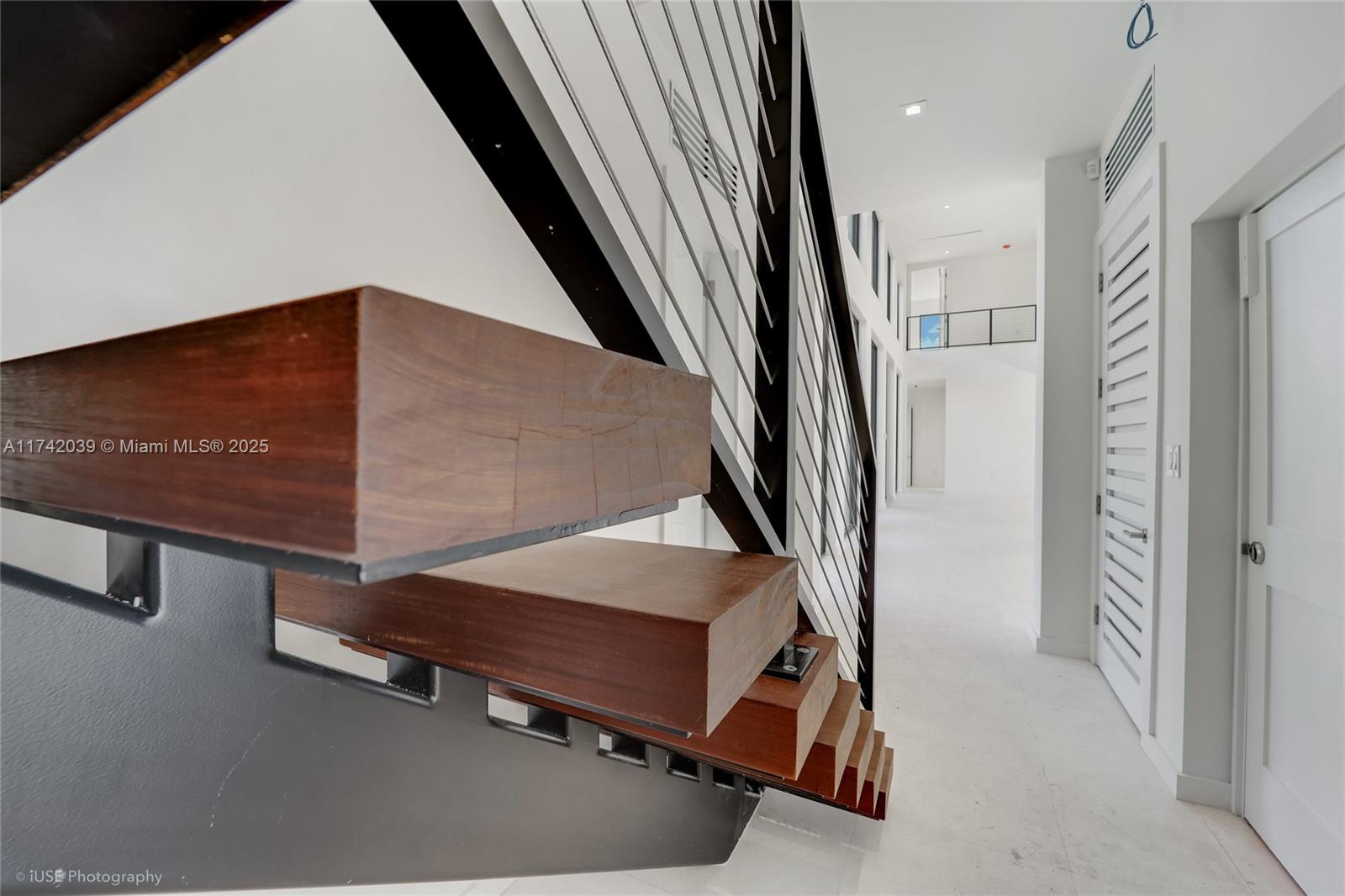CORAL BAY SEC B - Residential