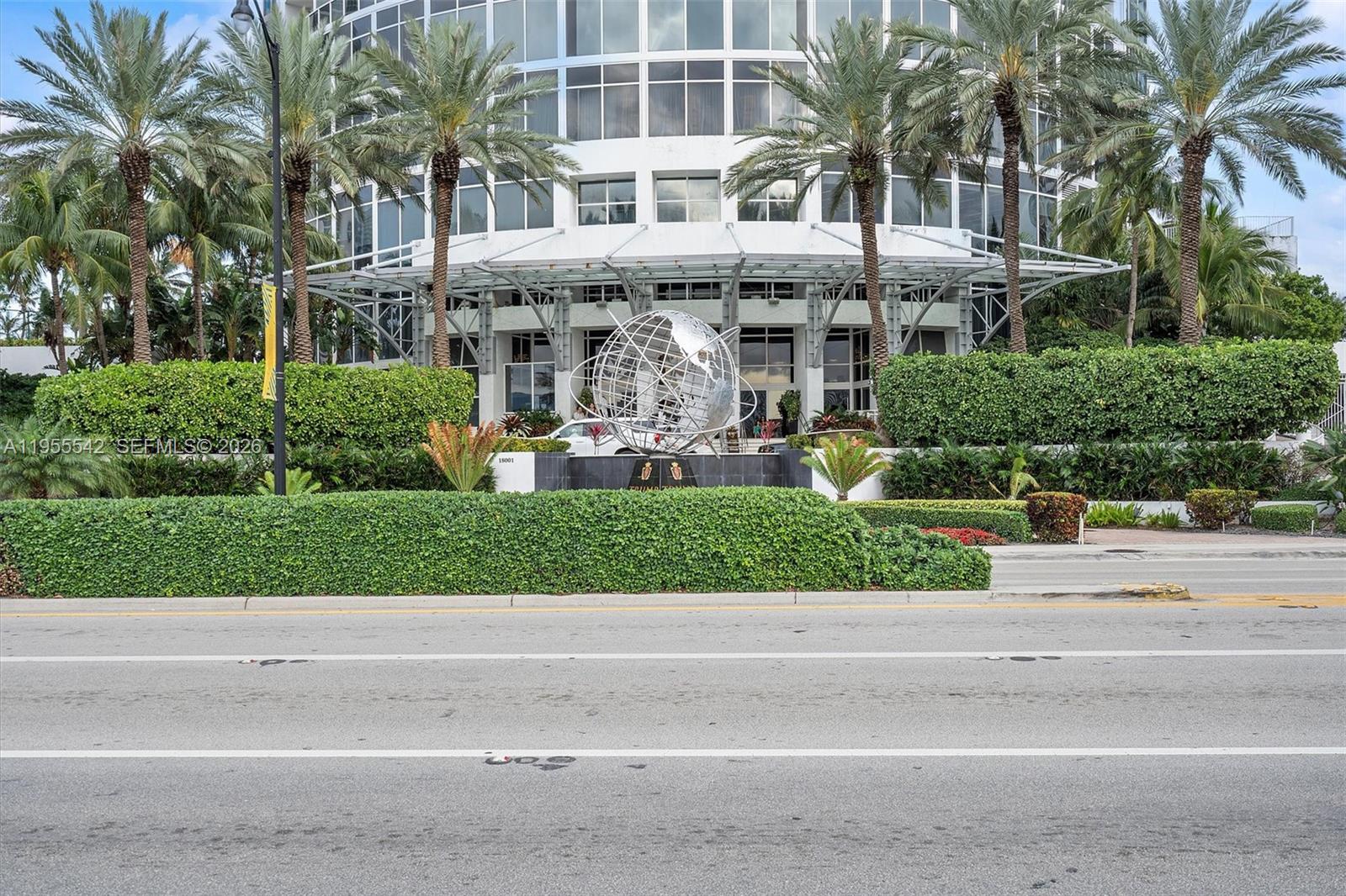 TRUMP INTERNATIONAL SONES - Residential