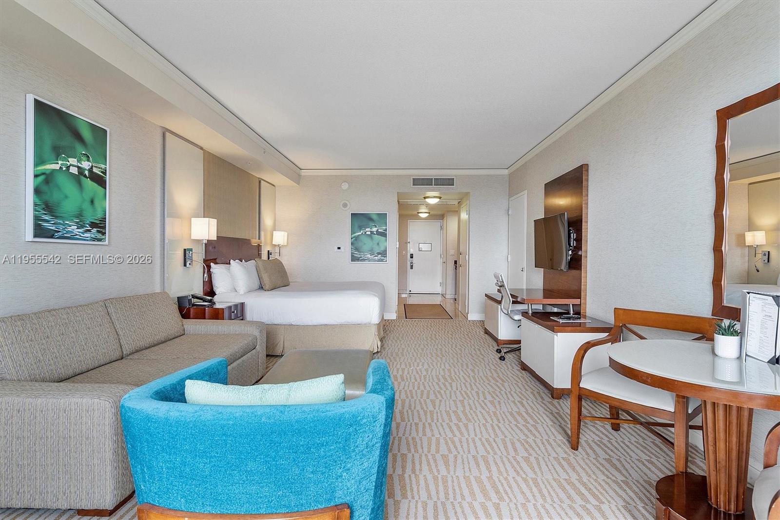 TRUMP INTERNATIONAL SONES - Residential