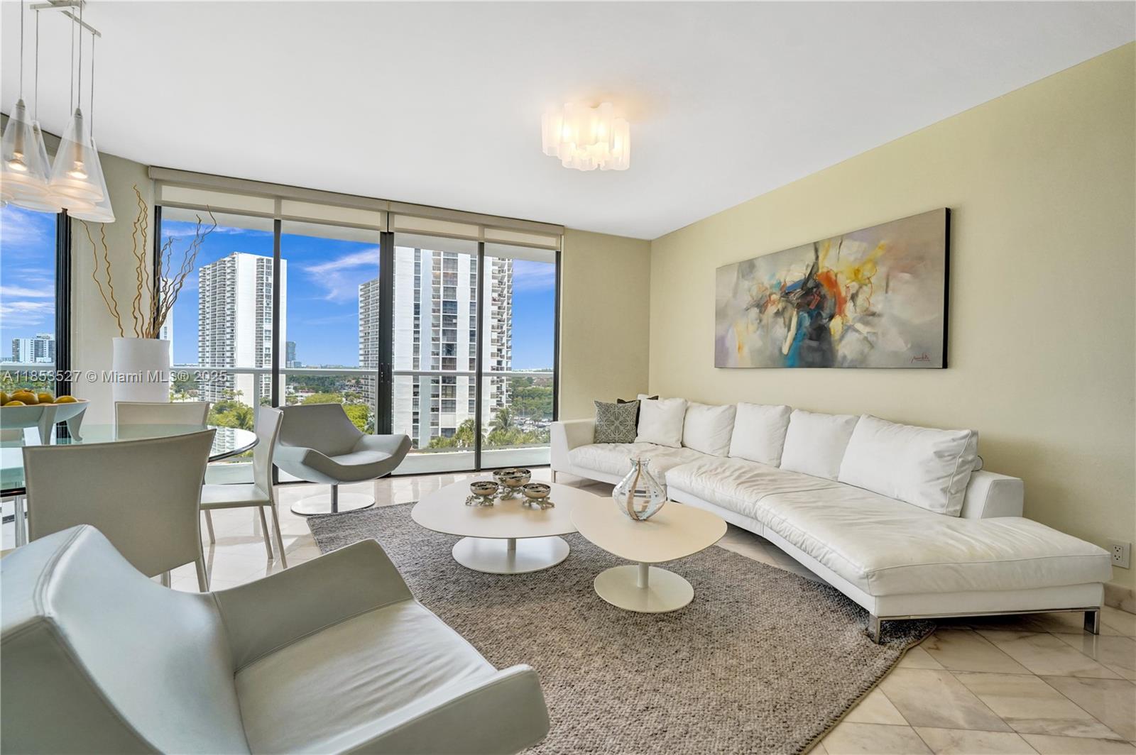 HAMPTONS WEST - Residential Lease