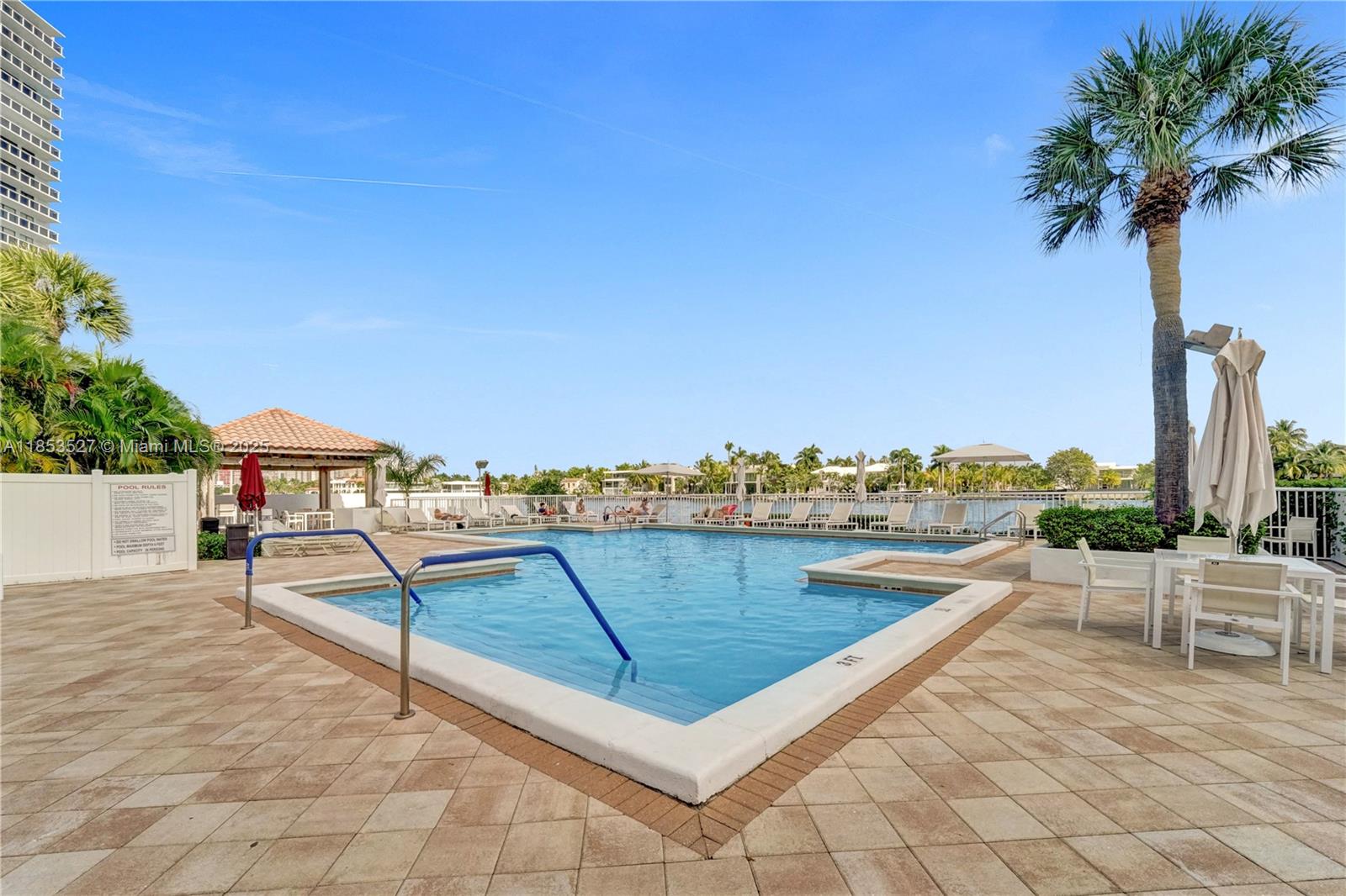 HAMPTONS WEST - Residential Lease