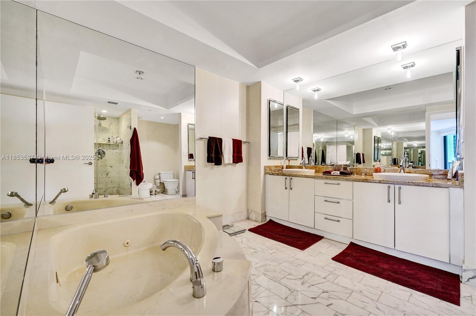 HAMPTONS WEST - Residential Lease