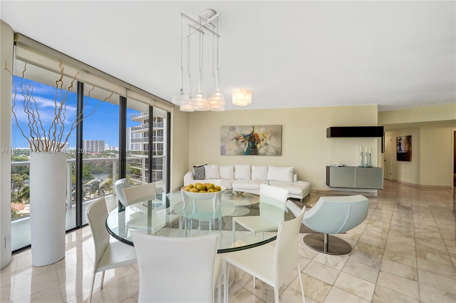 HAMPTONS WEST - Residential Lease