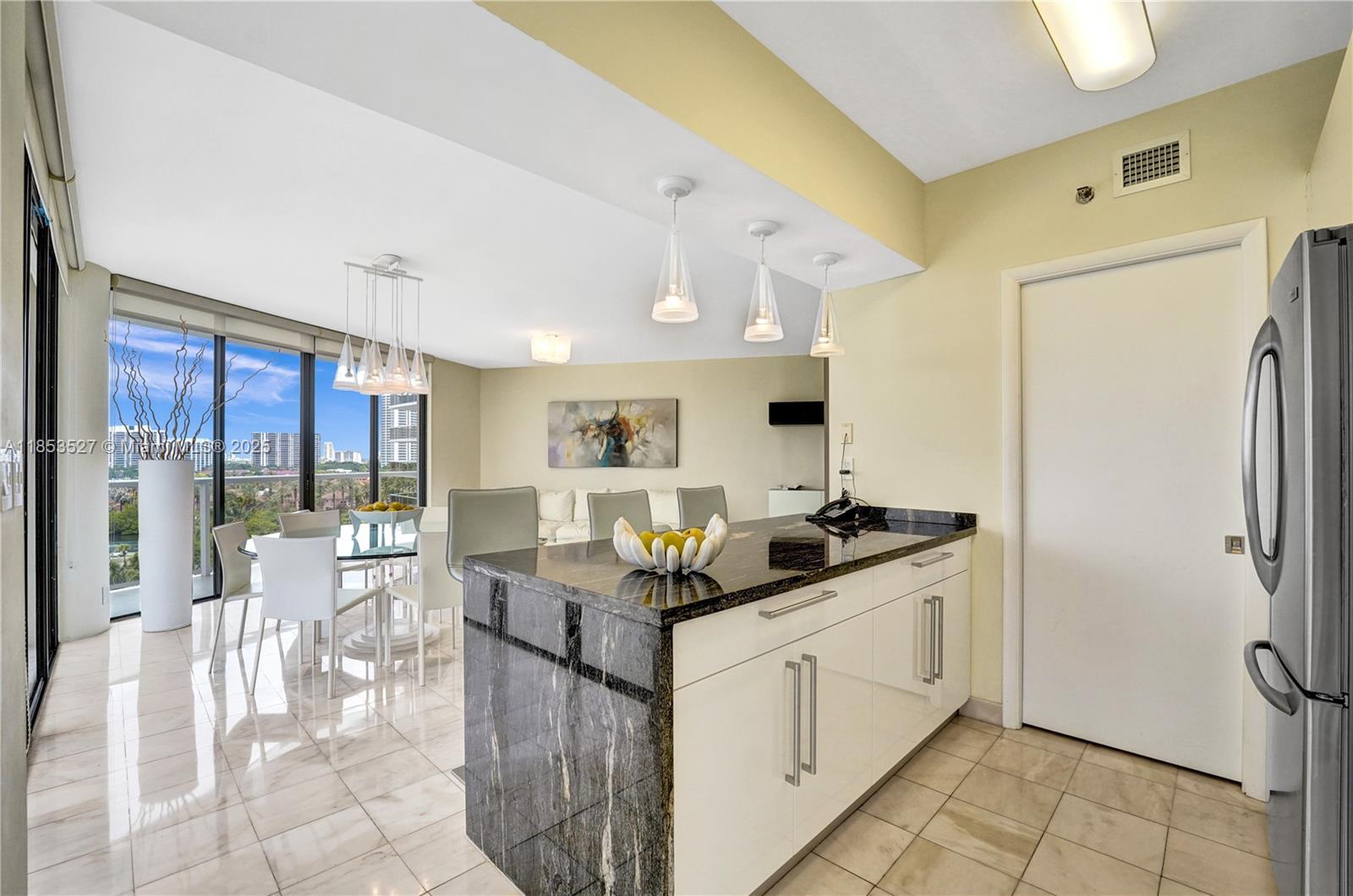 HAMPTONS WEST - Residential Lease