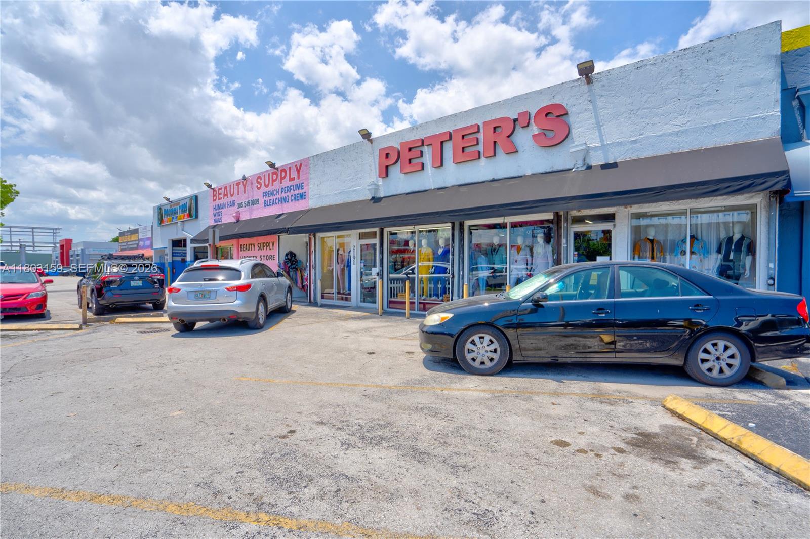 ALEXANDER COURT - Land