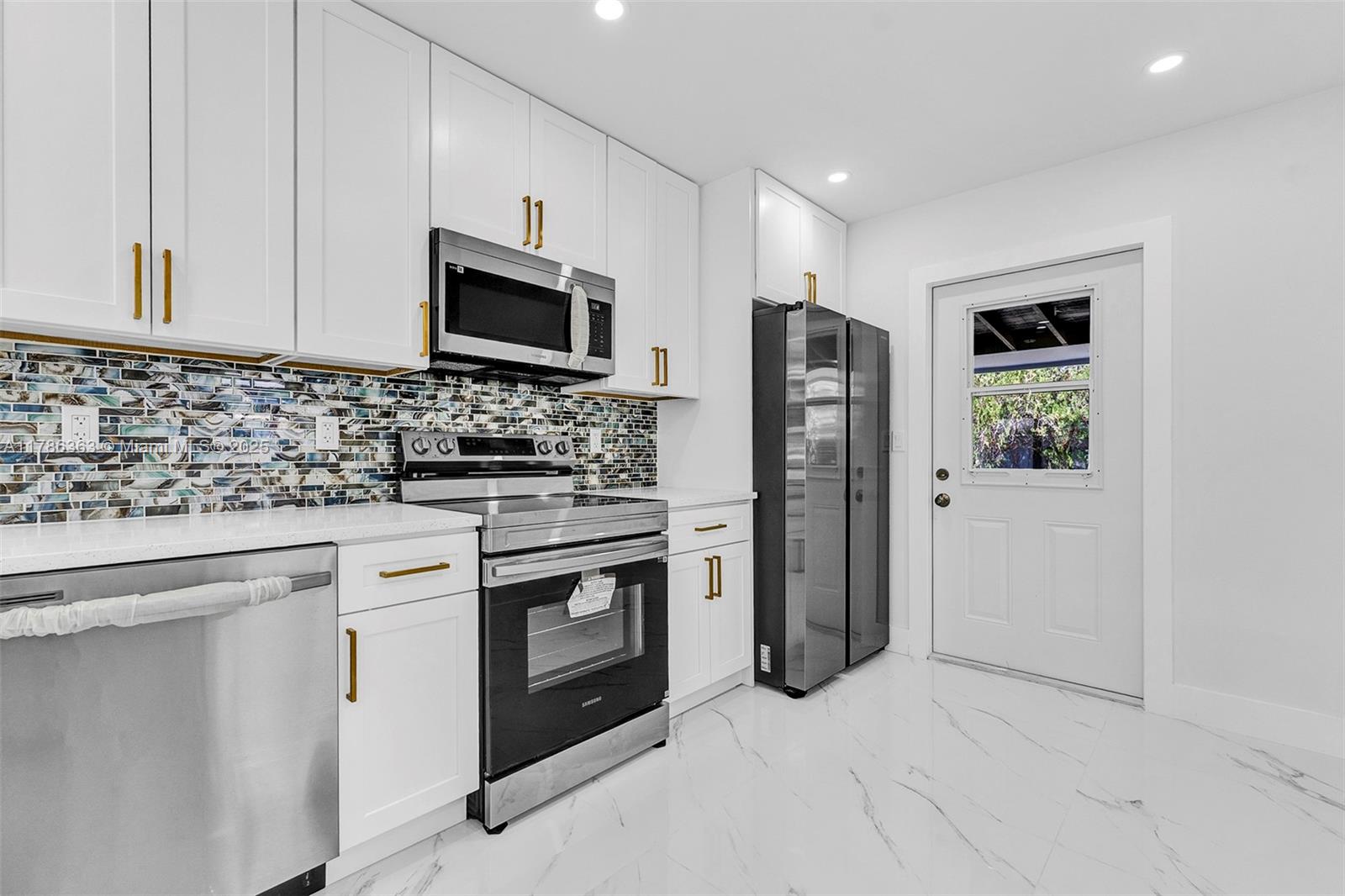 Rental Property at 3837 Ne 16th Ter, Pompano Beach, Broward County, Florida - Bedrooms: 3 
Bathrooms: 3  - $3,000 MO.