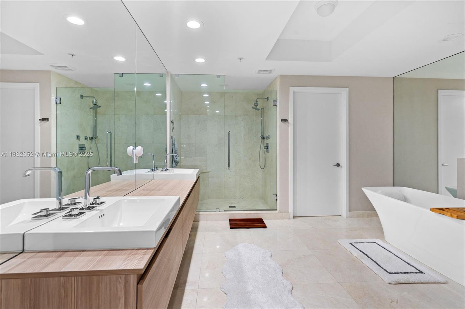 MARINA PALMS RESIDENCES N - Residential