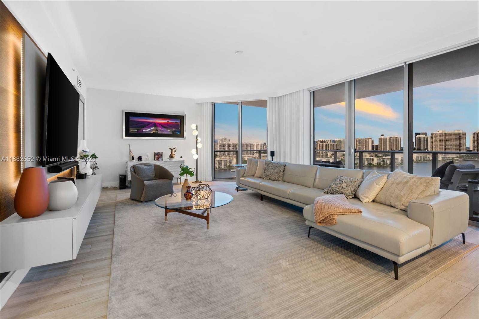 MARINA PALMS RESIDENCES N - Residential