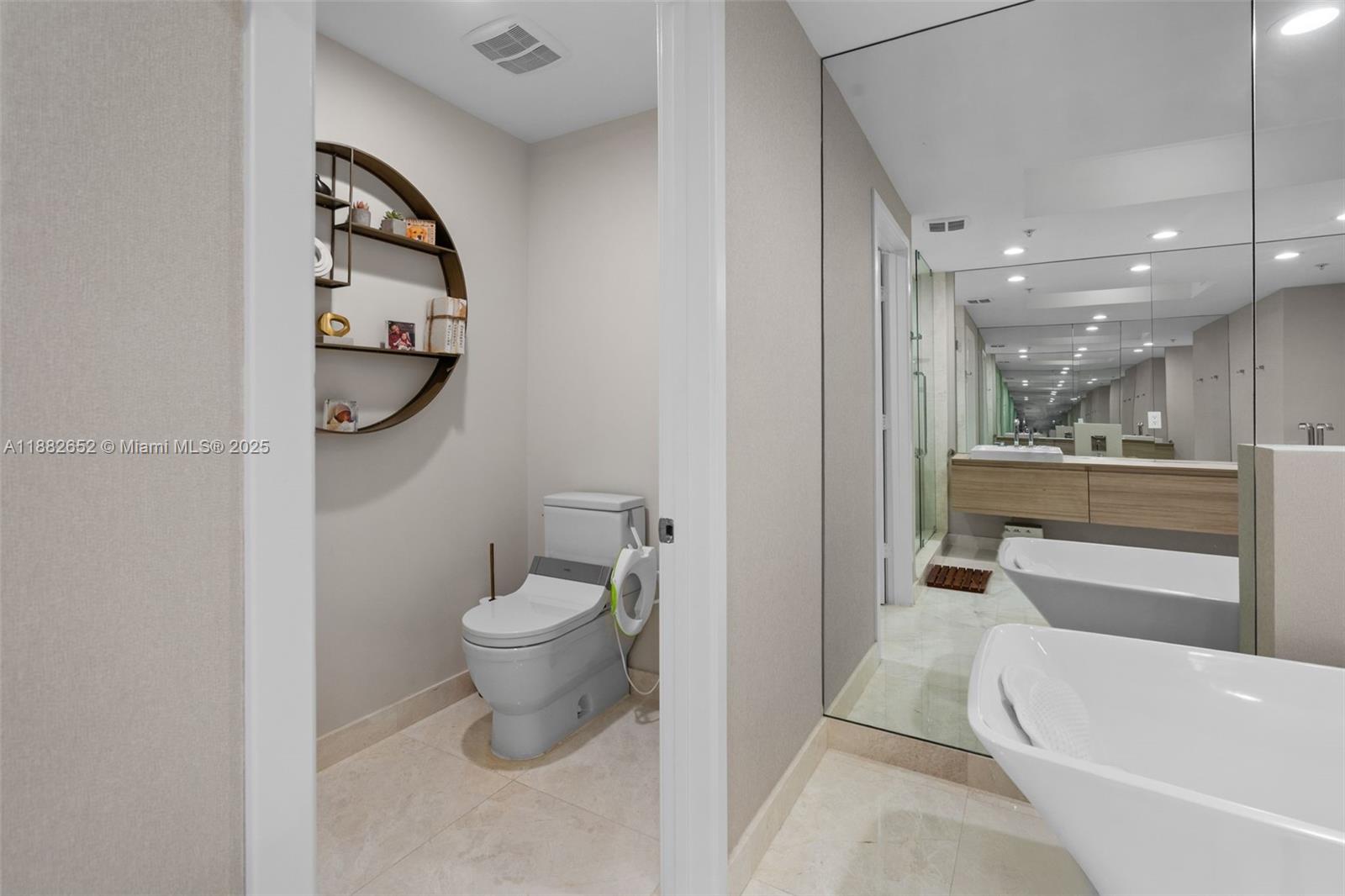 MARINA PALMS RESIDENCES N - Residential