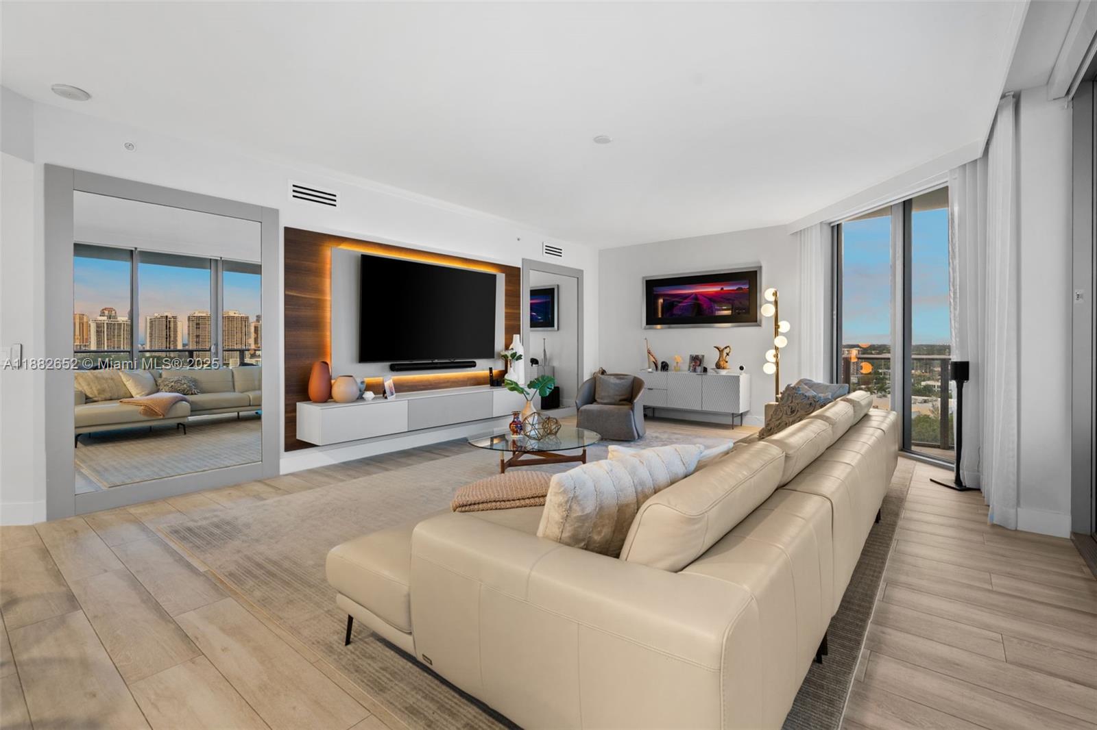 MARINA PALMS RESIDENCES N - Residential