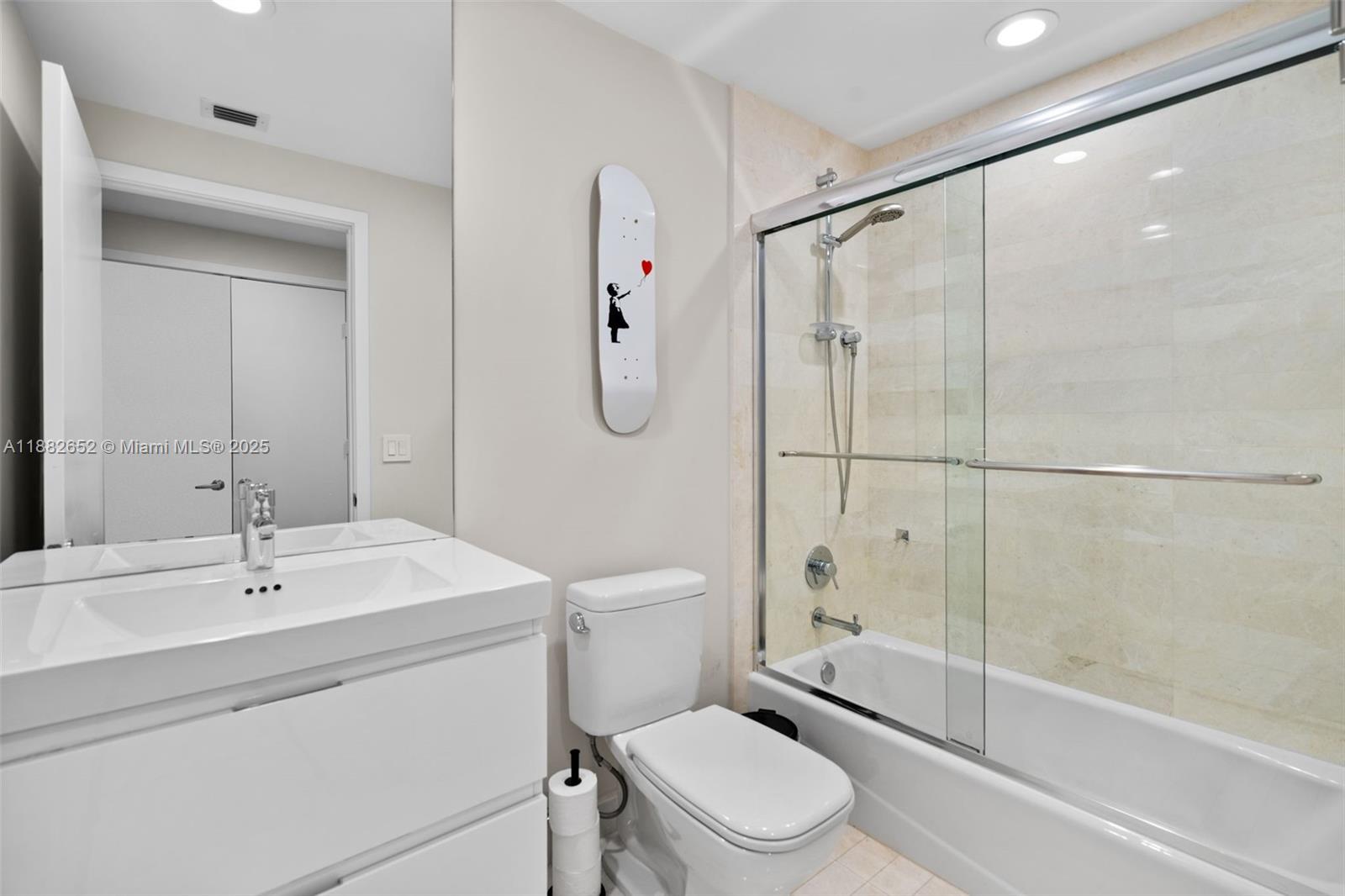 MARINA PALMS RESIDENCES N - Residential