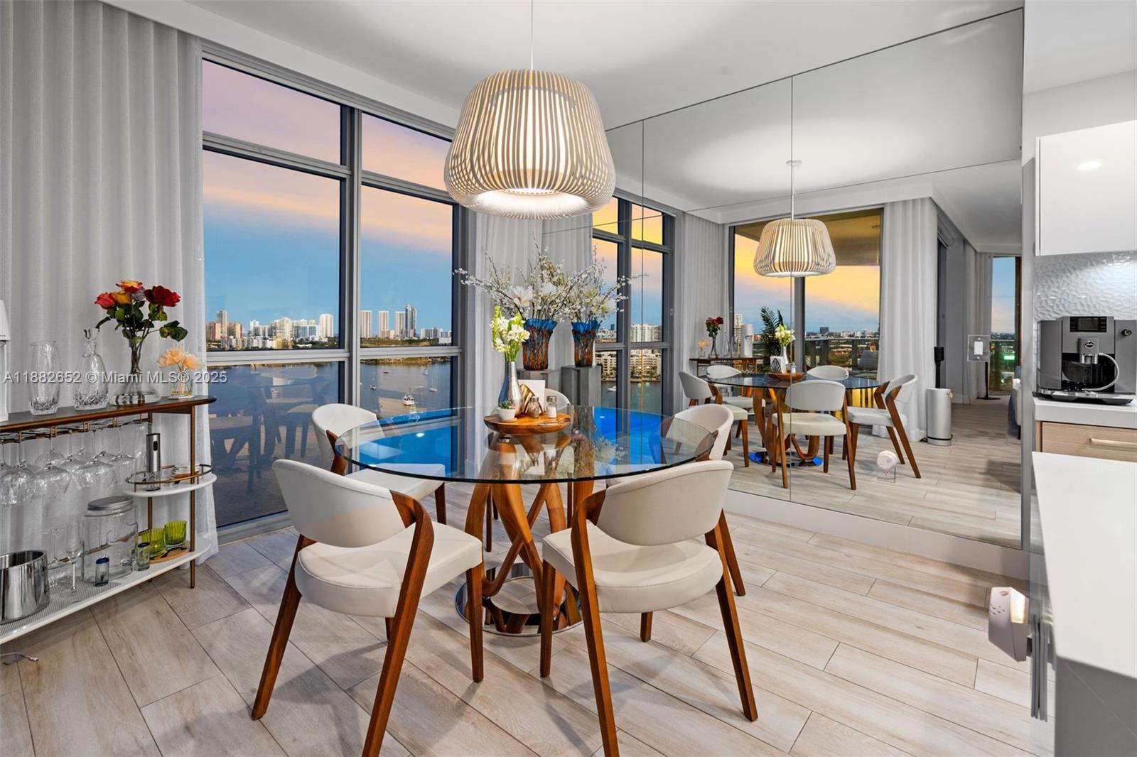 MARINA PALMS RESIDENCES N - Residential