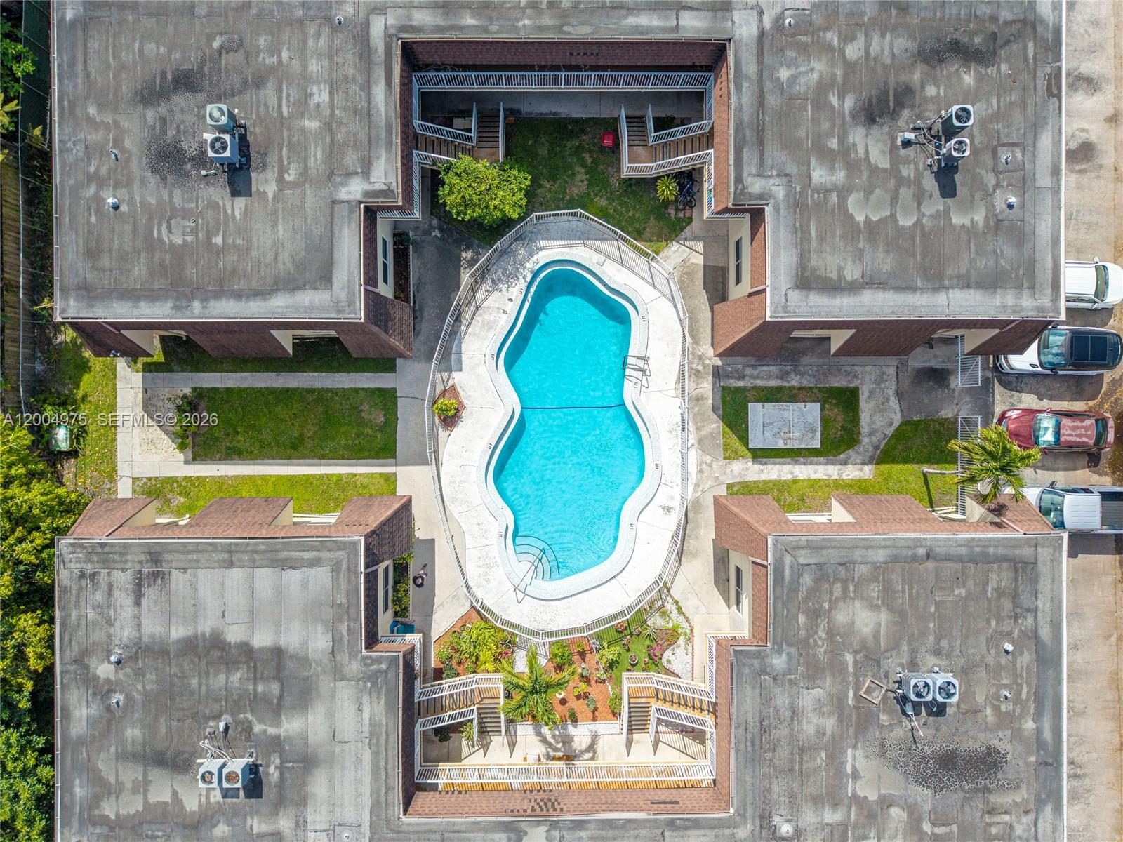 4524 SW 54th St 501-W