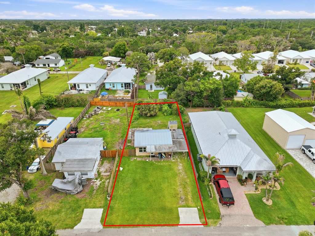 Photo of 996 SW 34th Terrace, Palm City, FL 34990 (MLS # B26037317)