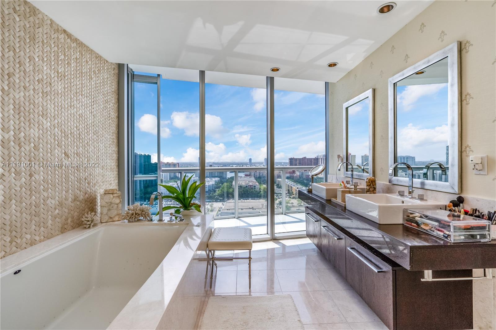 JADE OCEAN CONDO - Residential