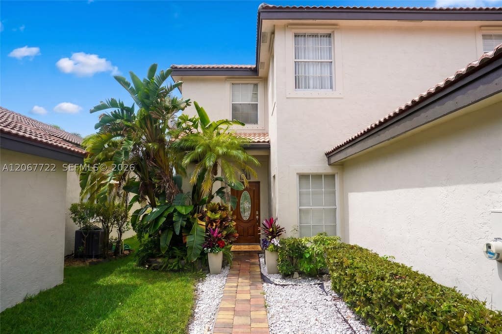 Photo of 17948 SW 30th Ct, Miramar, FL 33029 (MLS # A12067722)