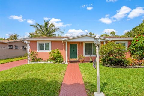 Photo of 20054 NW 12th Pl, Miami Gardens, FL 33169 (MLS # A12002077)