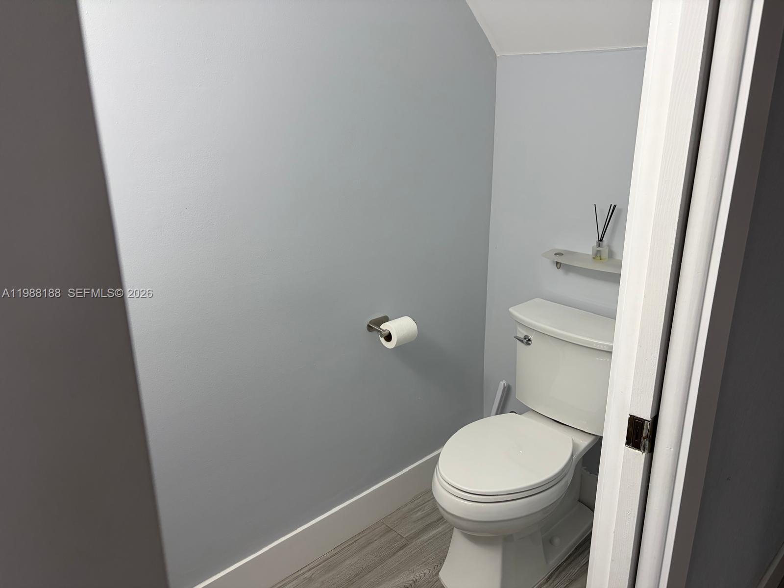 BONITA VILLAS CONDO - Residential Lease