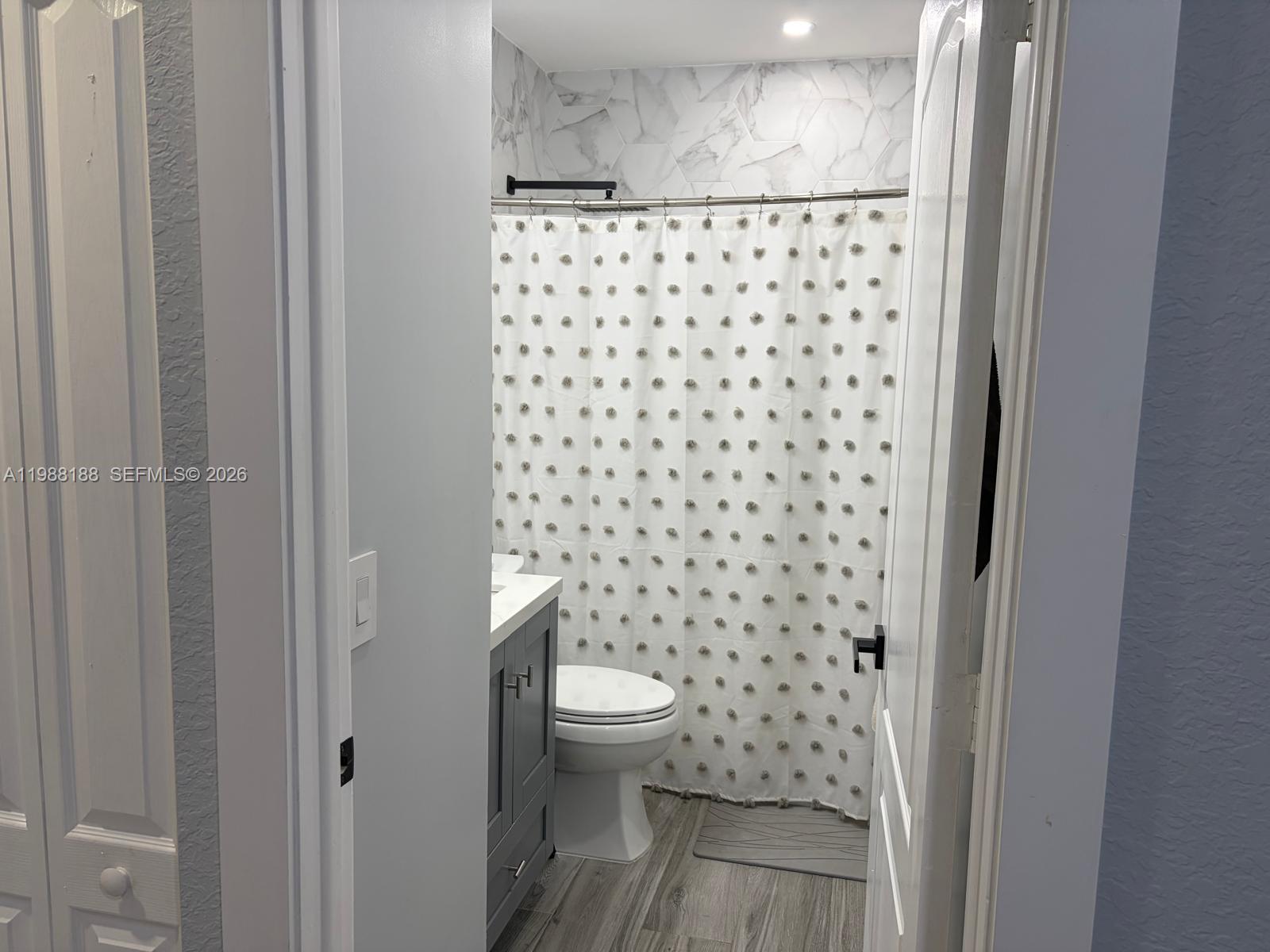 BONITA VILLAS CONDO - Residential Lease