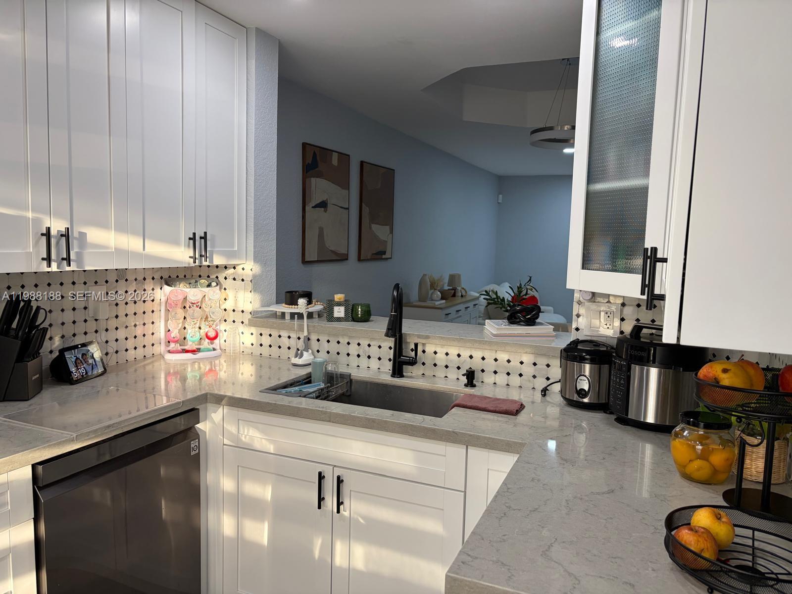 BONITA VILLAS CONDO - Residential Lease