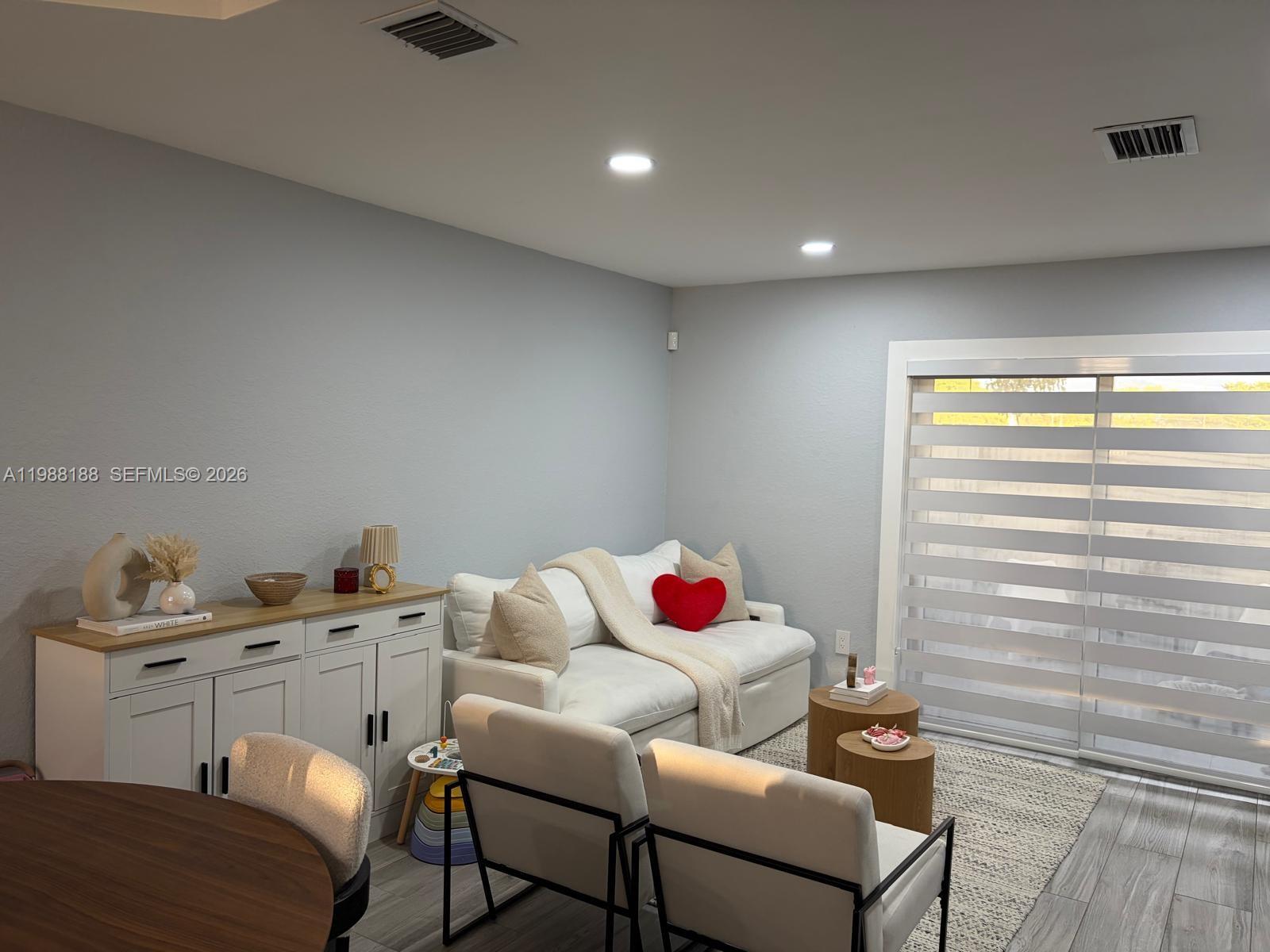 BONITA VILLAS CONDO - Residential Lease