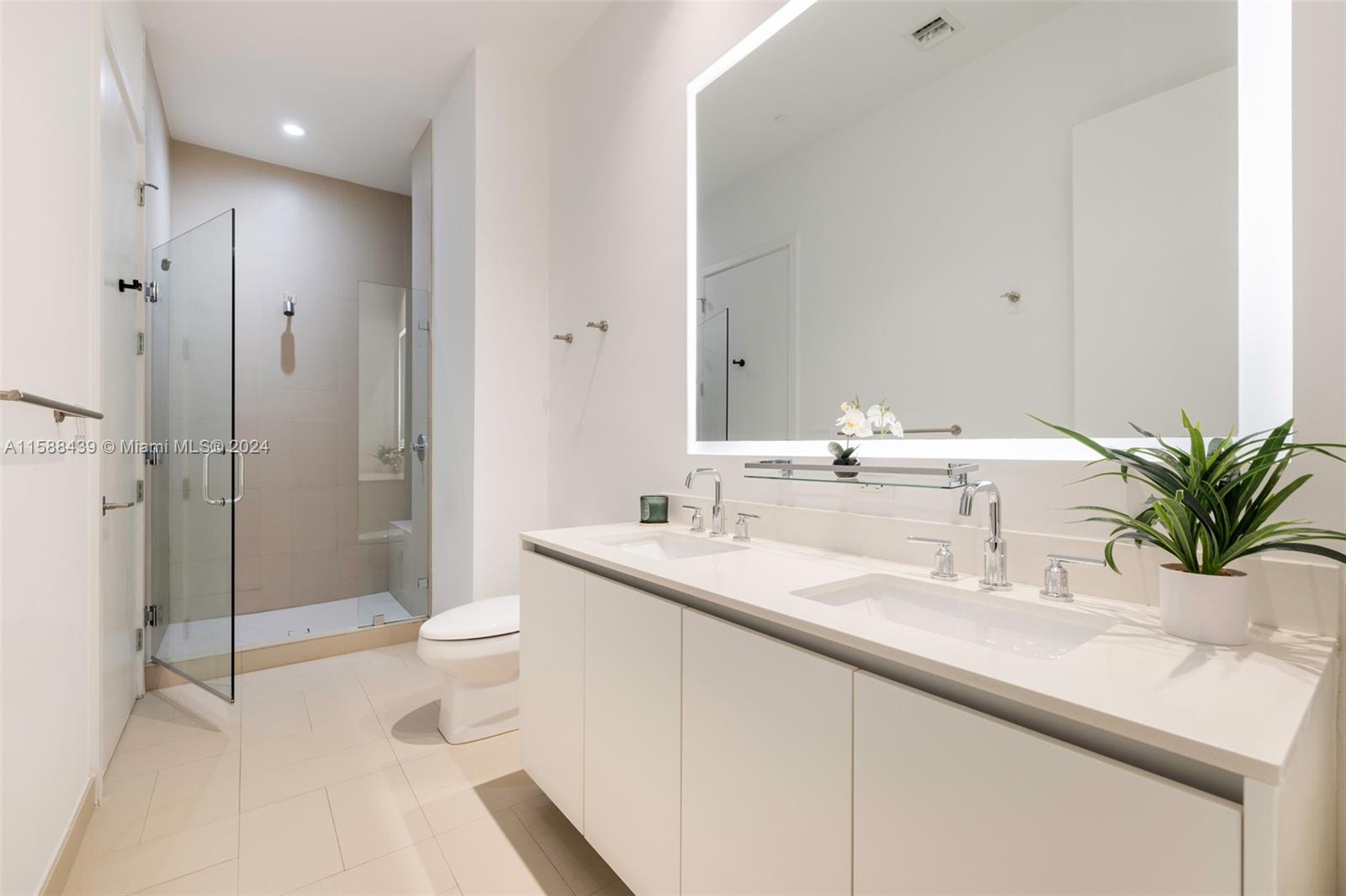 CLUB RESIDENCES AT PARK GR - Residential