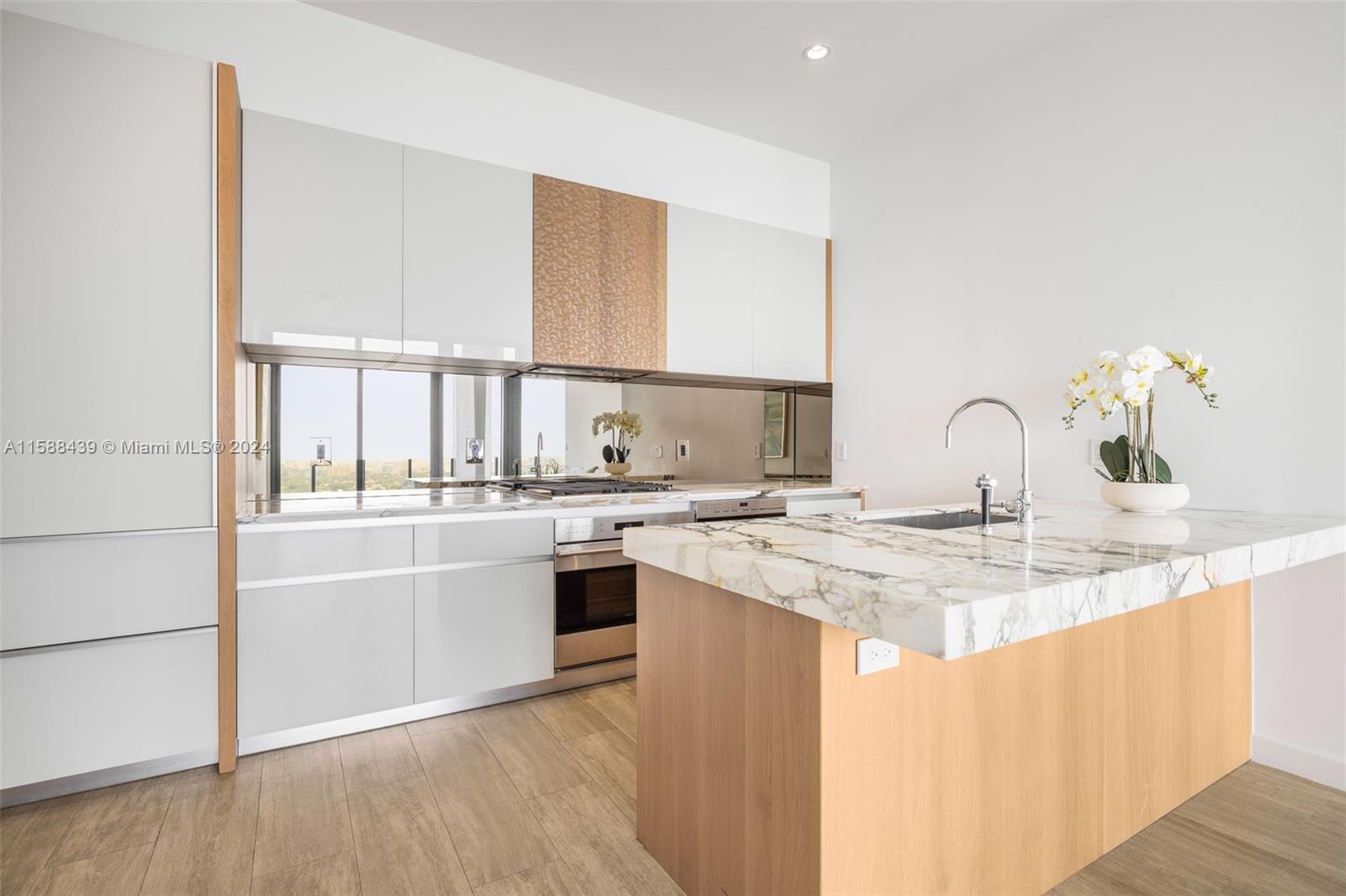 CLUB RESIDENCES AT PARK GR - Residential