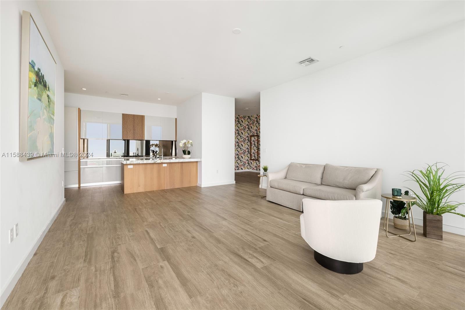 CLUB RESIDENCES AT PARK GR - Residential