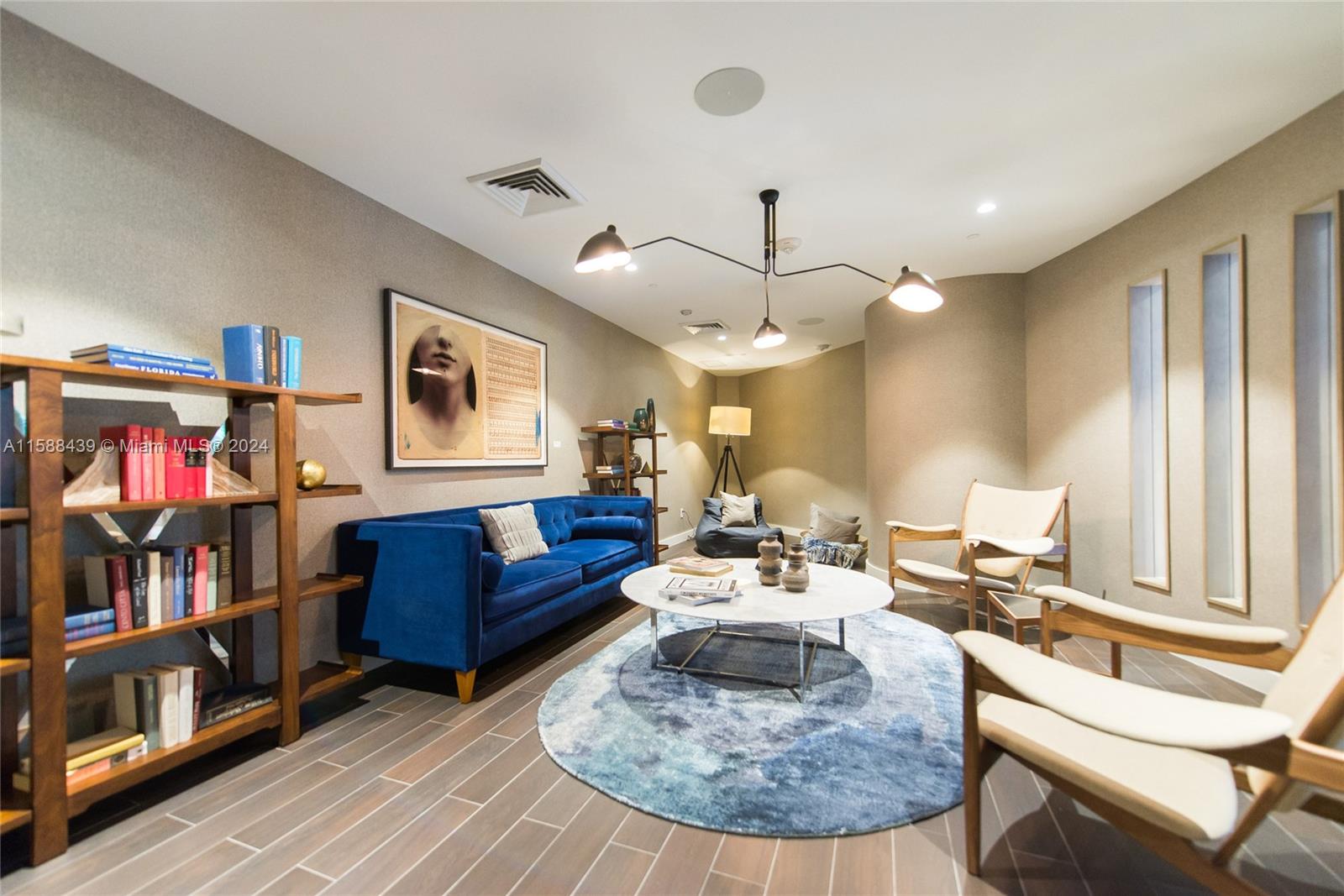 CLUB RESIDENCES AT PARK GR - Residential